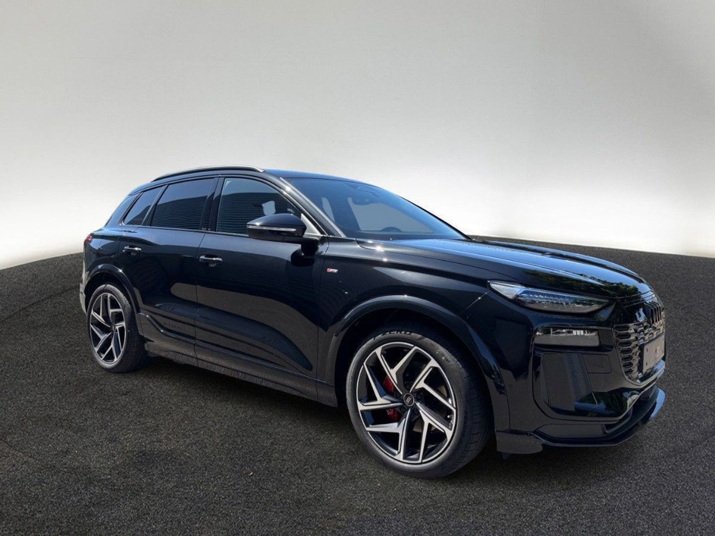Bild über Audi Q6 SUV e-tron S line business e-tron performance 225 kW - für weitere Informationen kontaktieren Sie den Audi Partner