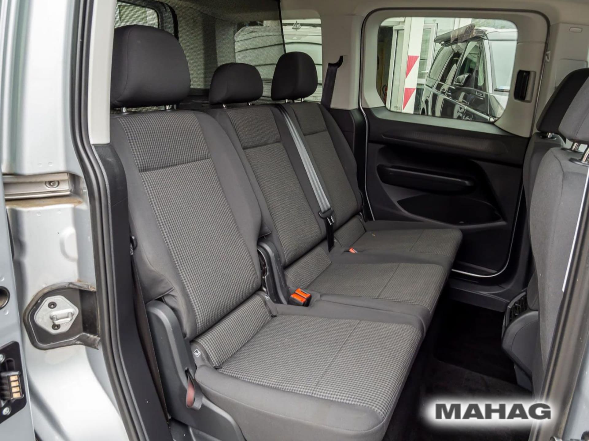 Volkswagen Caddy Basis-Modell