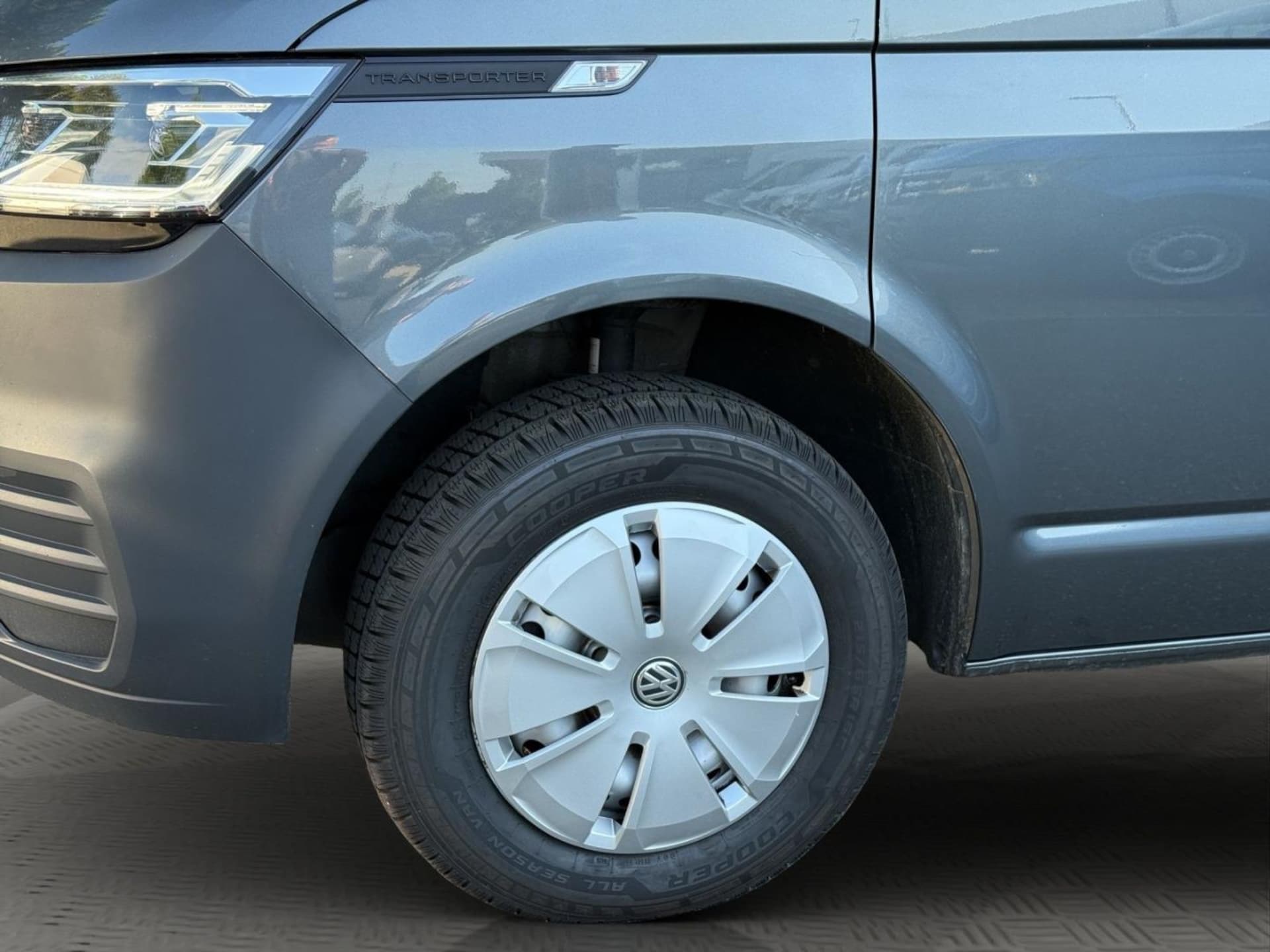 Volkswagen T6.1 Transporter Kasten kurzer Radstand