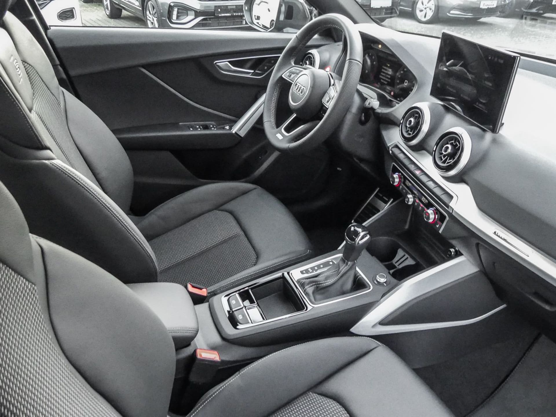 Audi Q2 S line