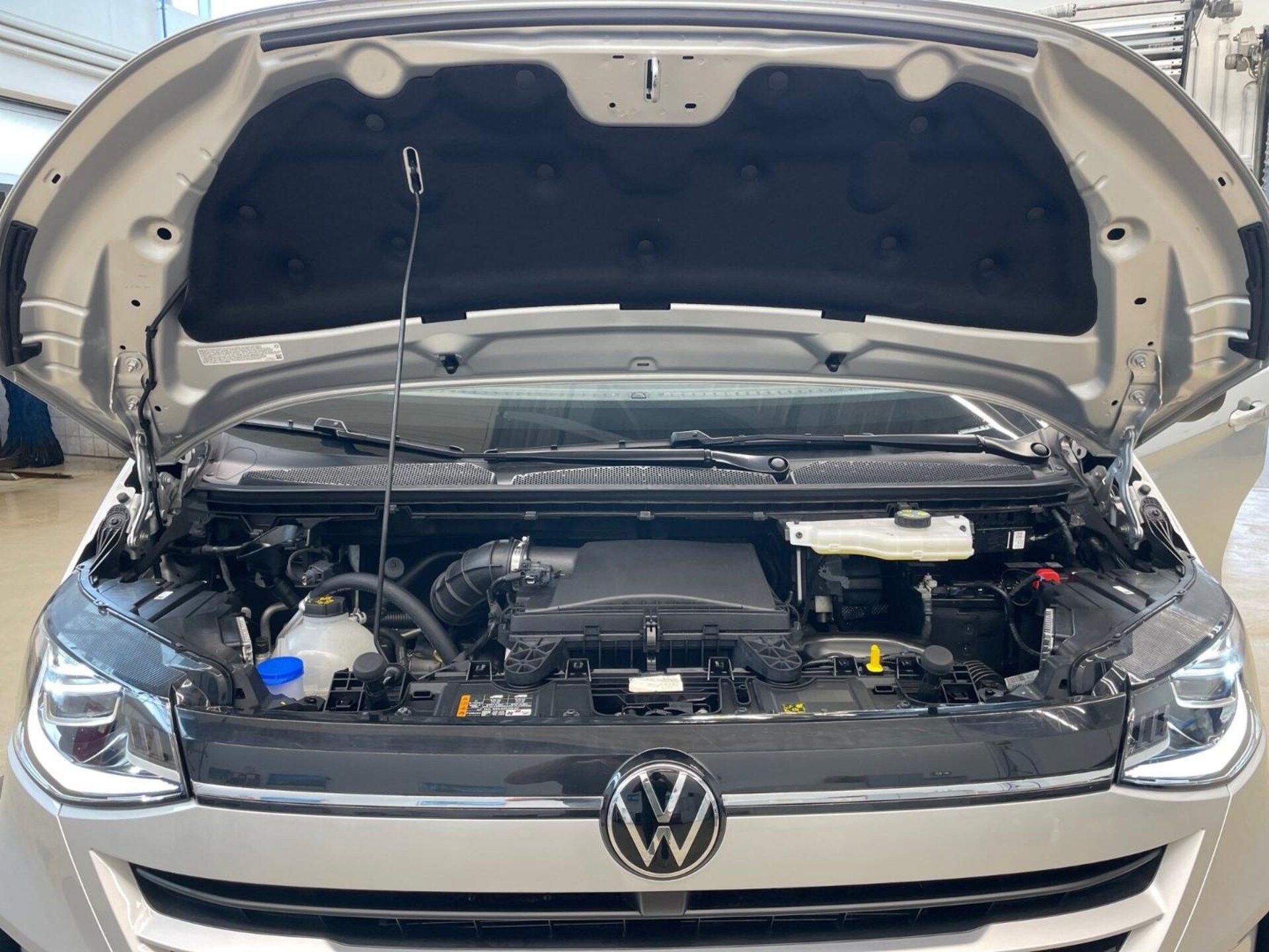 Volkswagen Caravelle Style