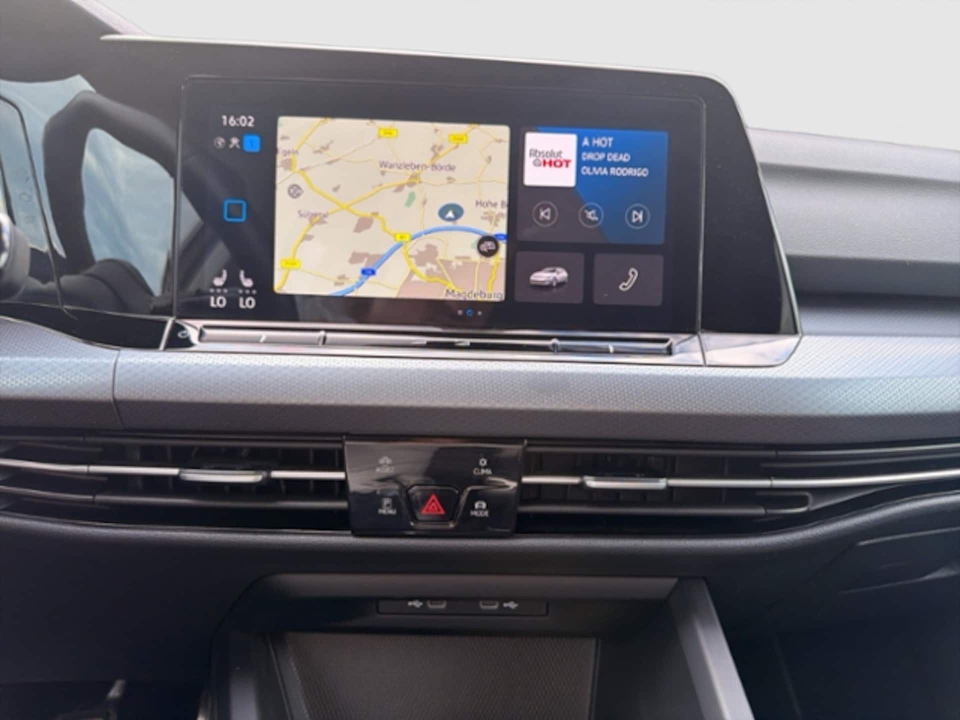 Volkswagen Golf Active