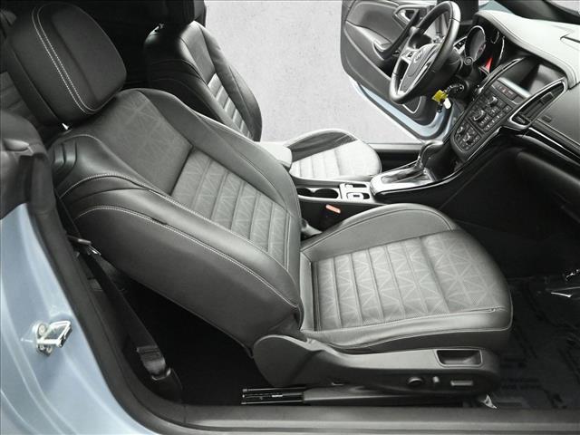 2017 BUICK CASCADA - Image 22