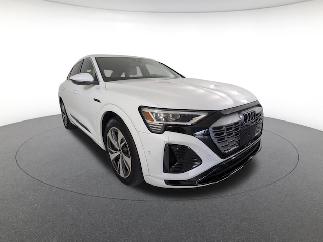 2024 Audi Q8 Sportback e-tron