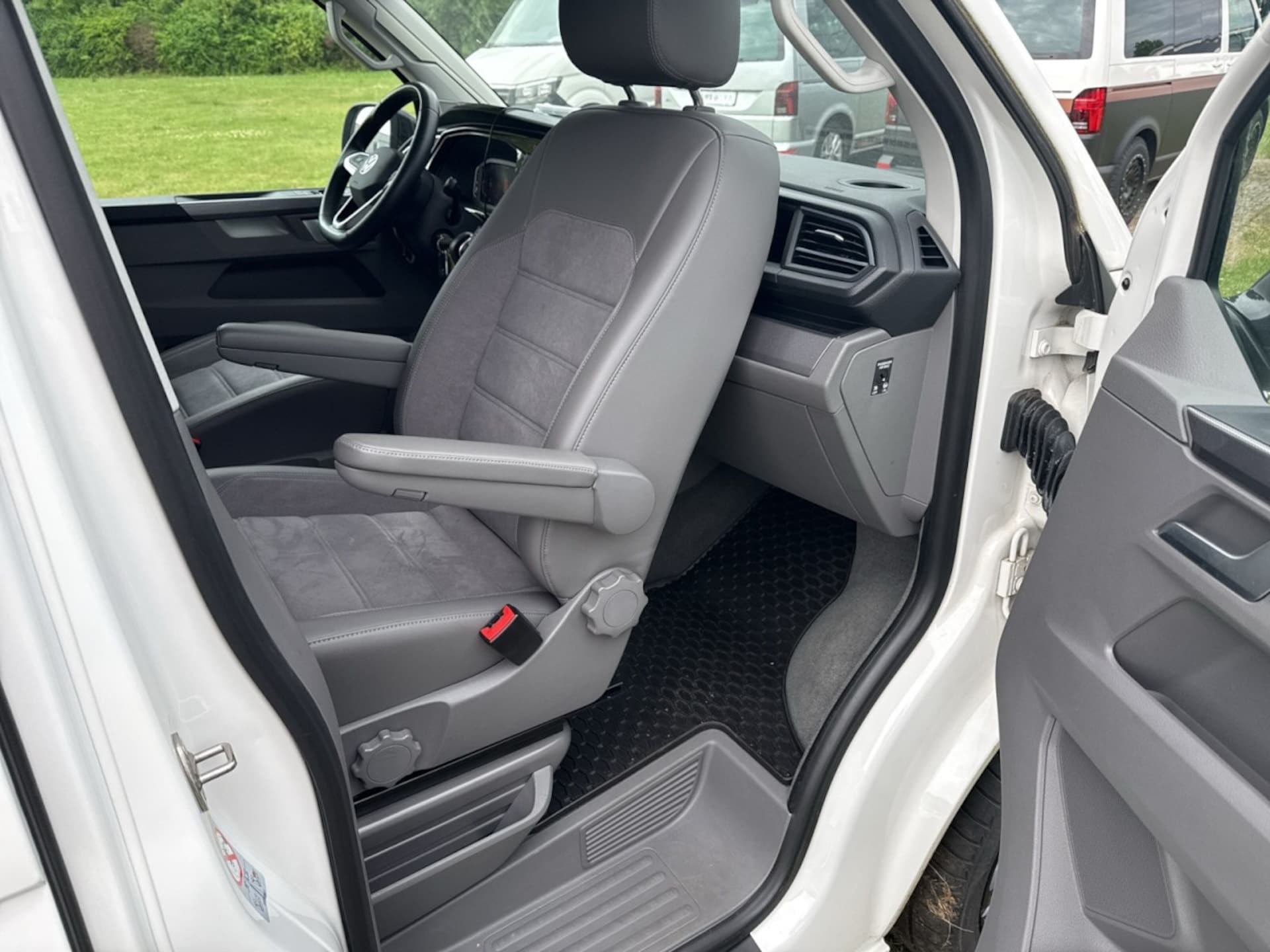 Volkswagen T6.1 California Ocean