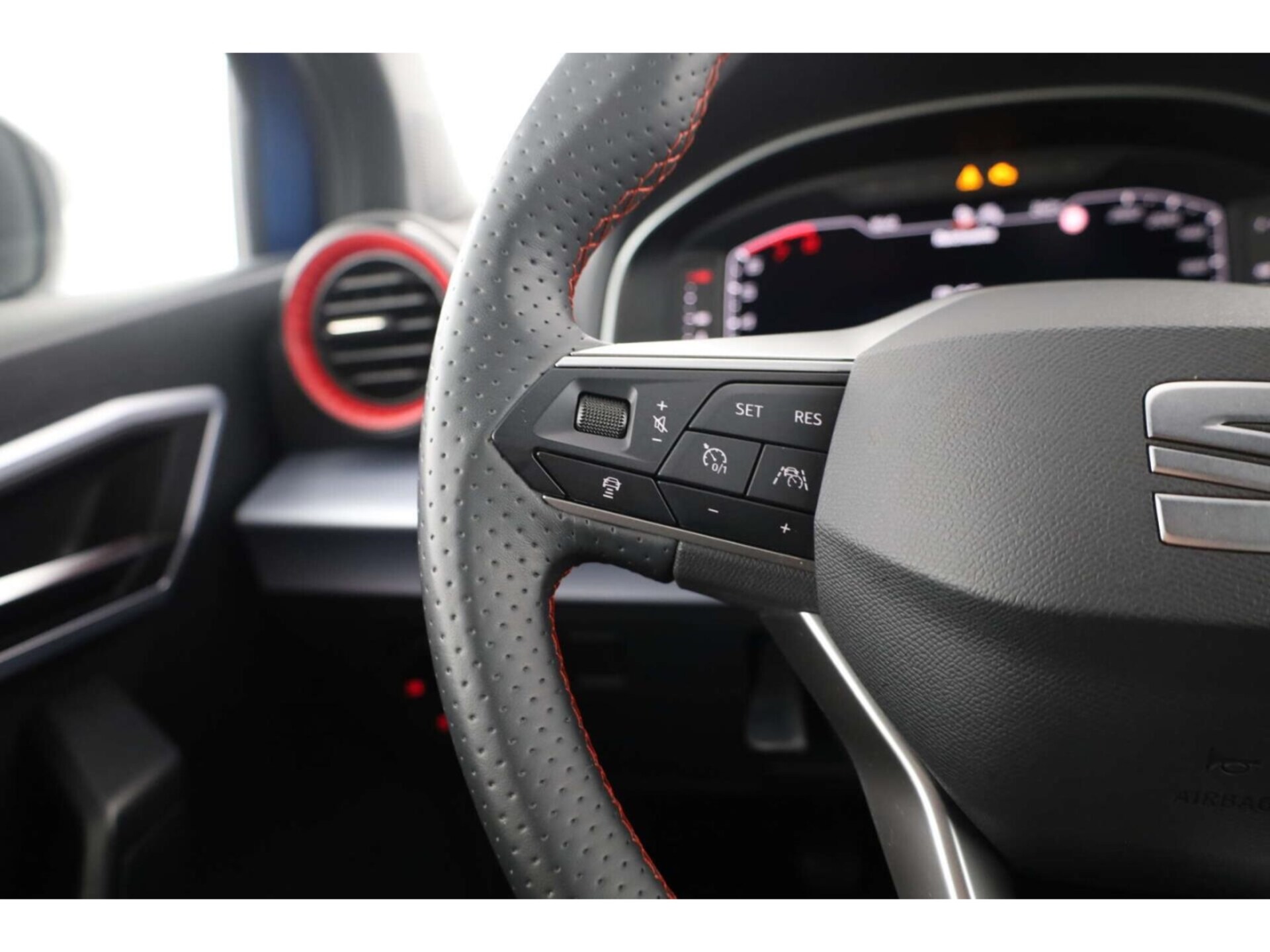 SEAT Arona FR