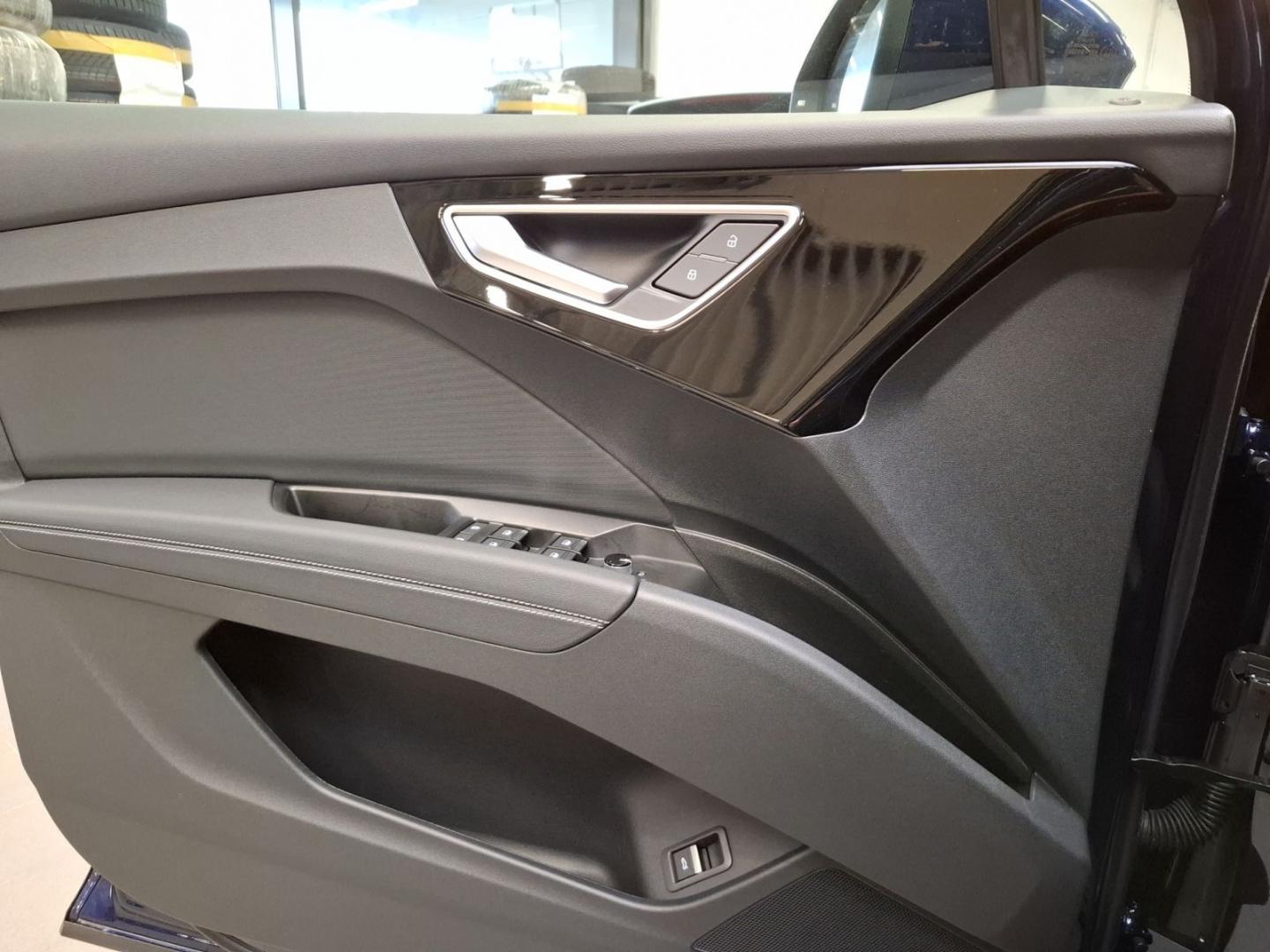 Image about Audi Q4 e-tron 40 e-tron