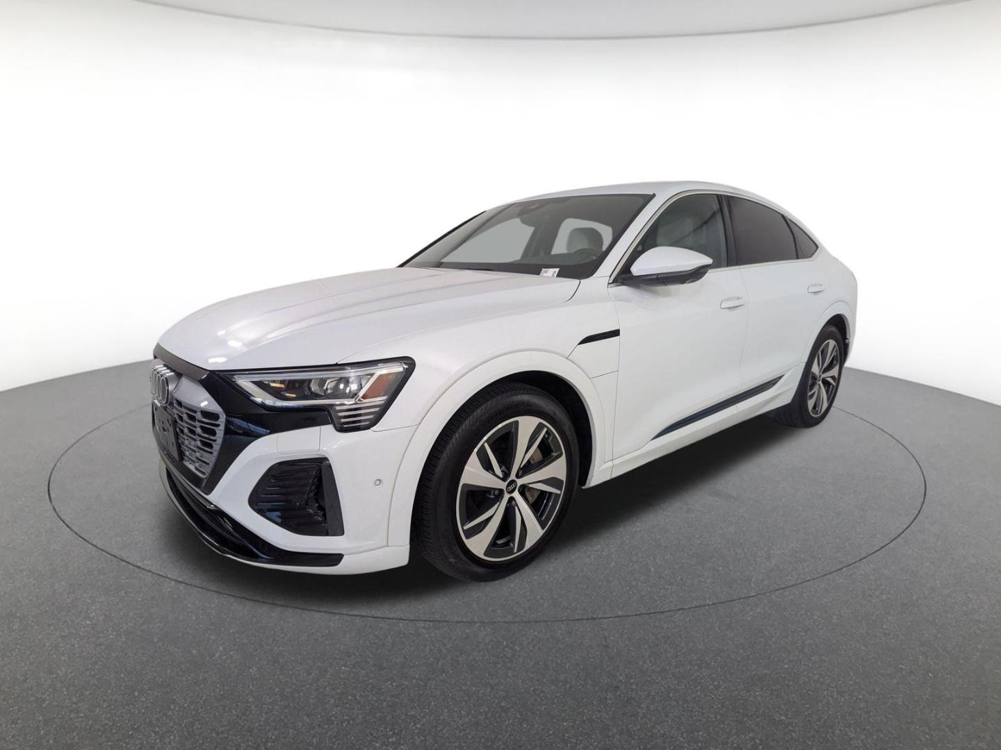 2024 Audi Q8 Sportback e-tron