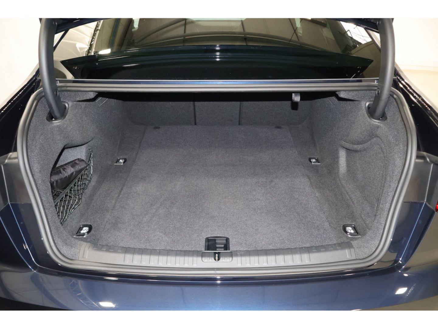 Bild über Audi S6 Limousine TDI quattro tiptronic - für weitere Informationen kontaktieren Sie den Audi Partner