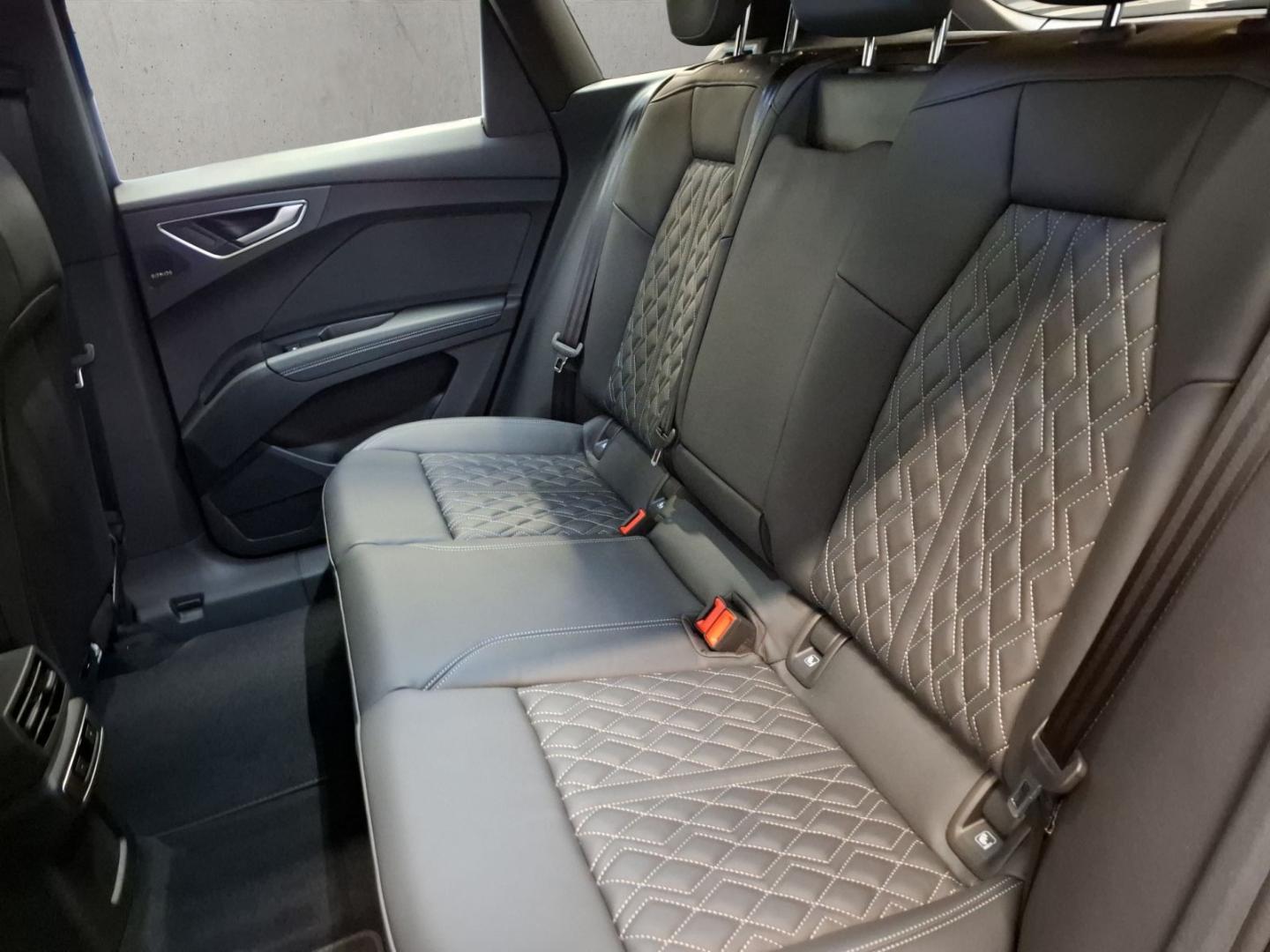 Image about Audi Q4 e-tron 40 e-tron