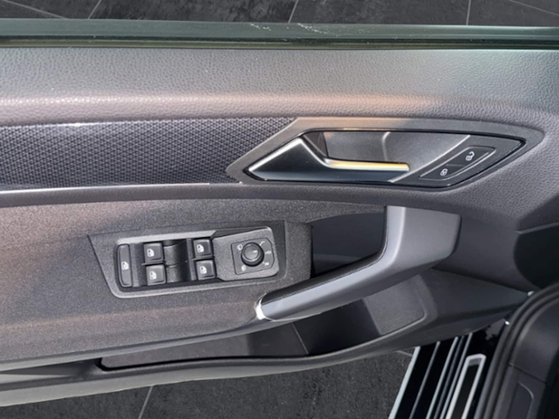 Volkswagen Touran United