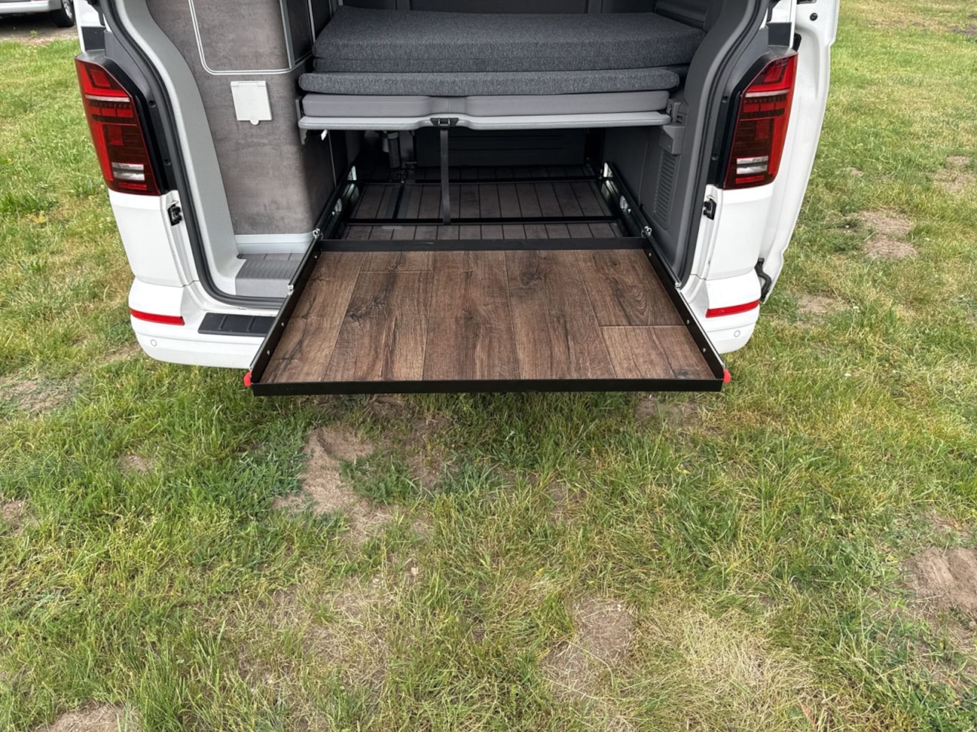 Volkswagen T6.1 California Ocean