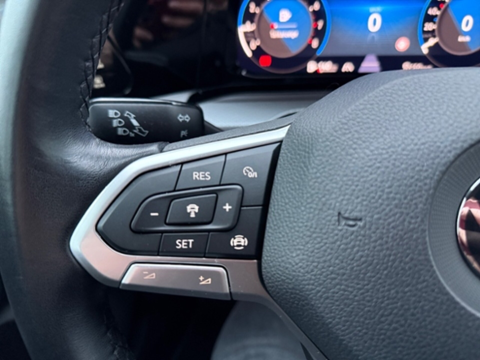 Volkswagen Golf Active