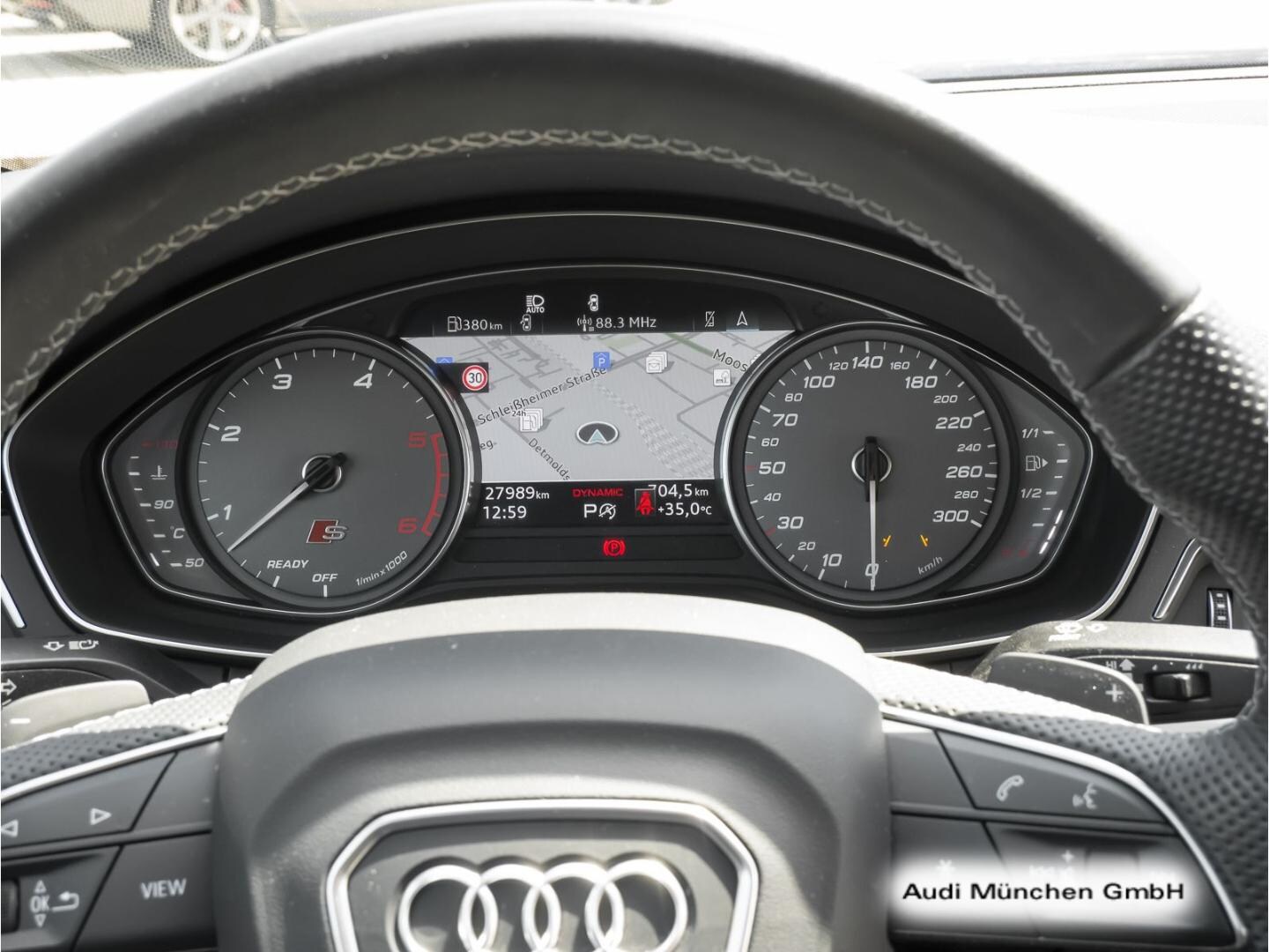 Bild über - für weitere Informationen kontaktieren Sie den Audi Partner