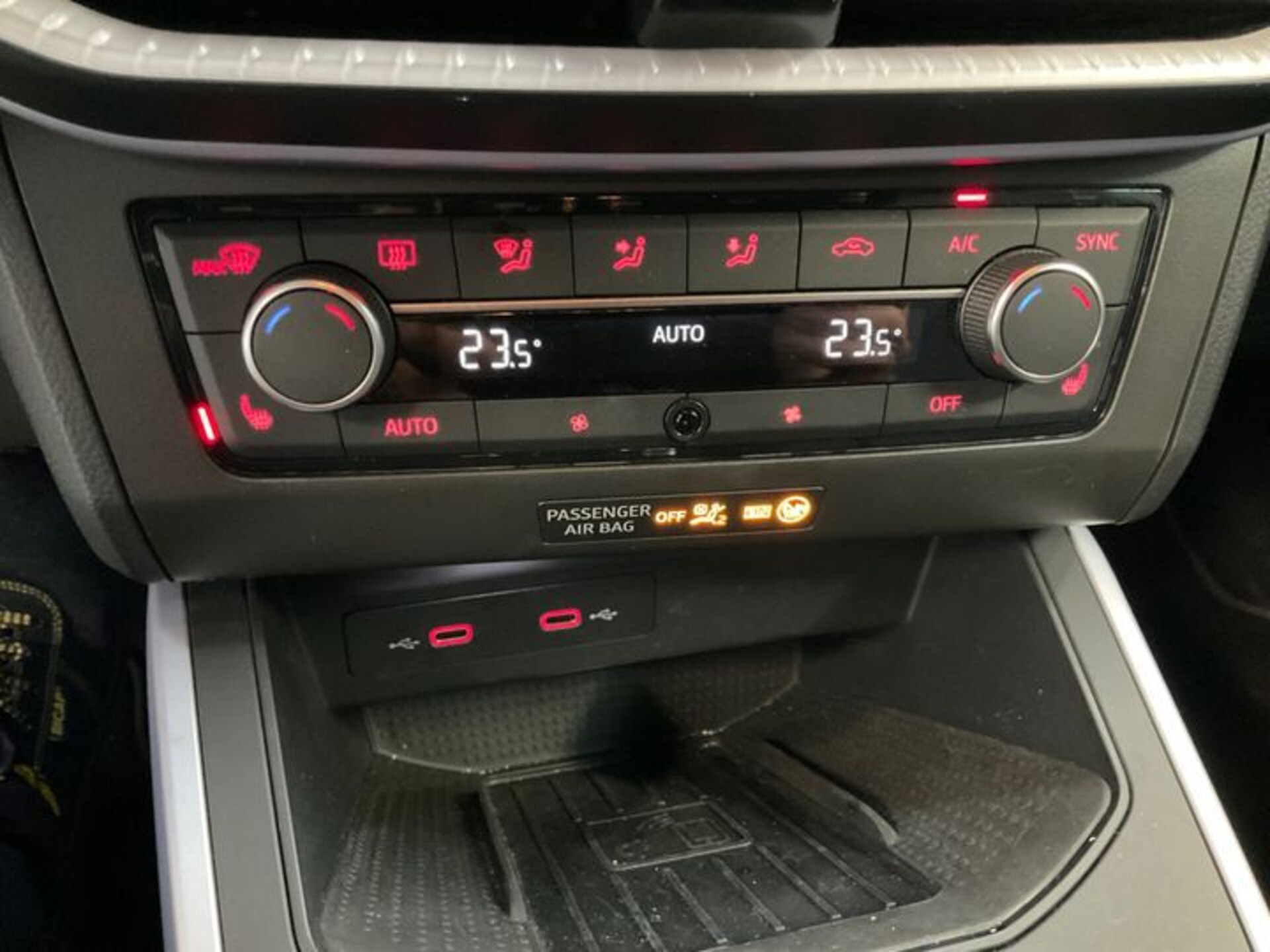 SEAT Arona FR