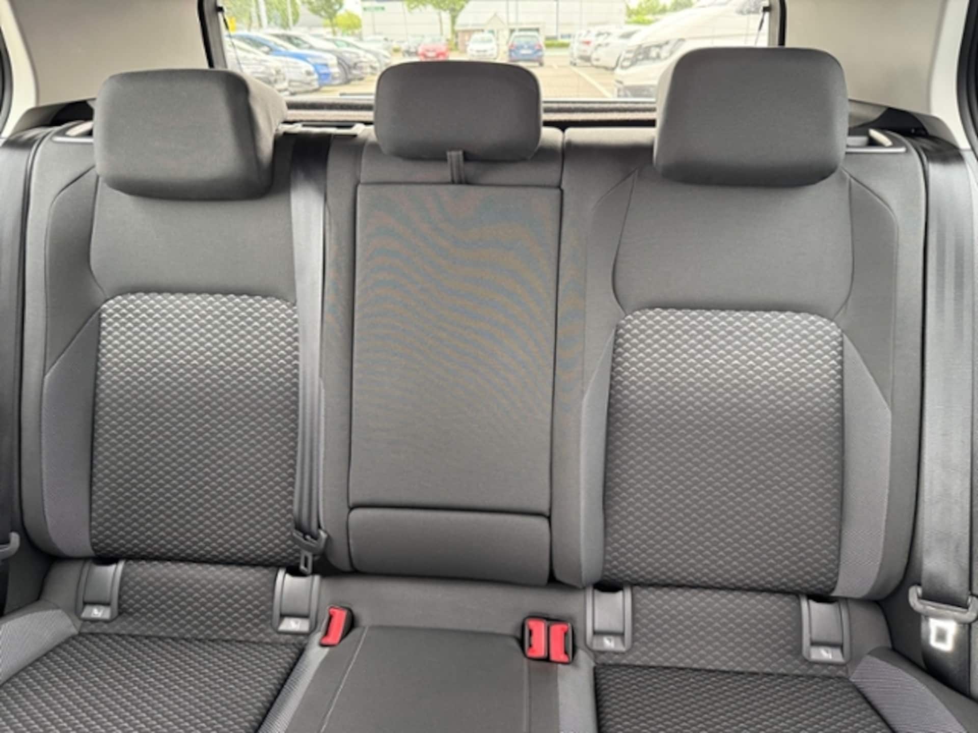 Volkswagen Golf Active