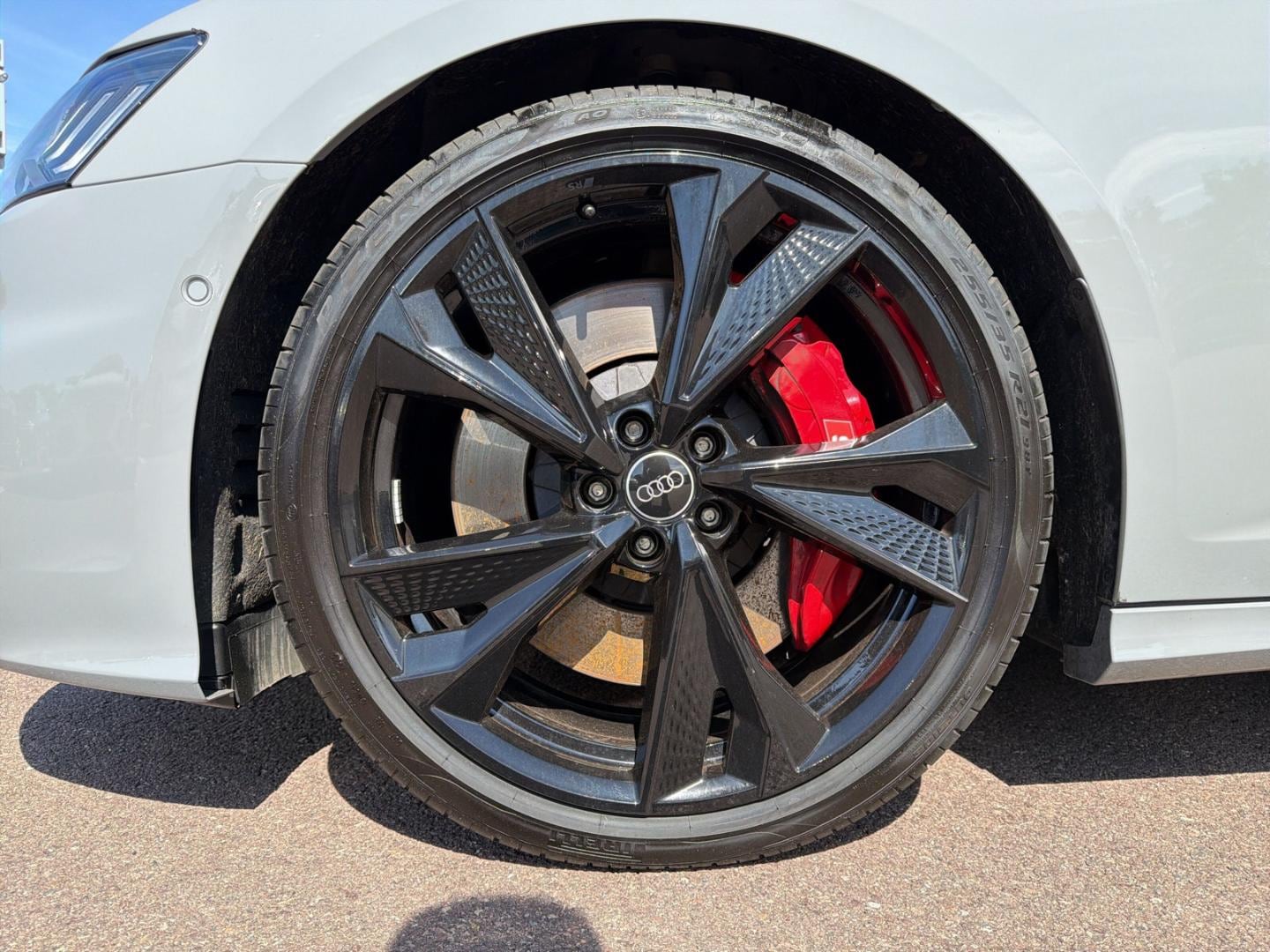 Bild über Audi S6 Avant TDI quattro tiptronic - für weitere Informationen kontaktieren Sie den Audi Partner