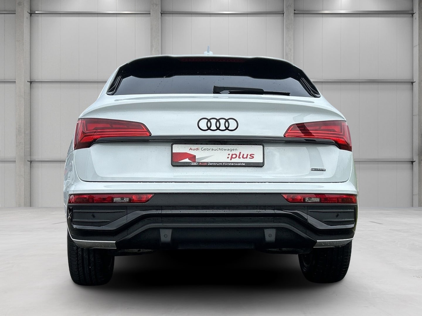 Bild über Audi Q5 Sportback 40 TFSI quattro S tronic - für weitere Informationen kontaktieren Sie den Audi Partner