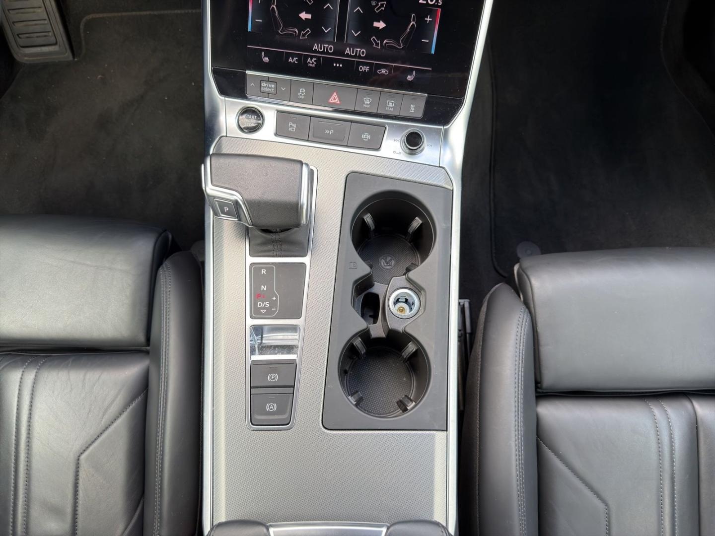 Bild über Audi A6 Avant sport 45 TFSI quattro S tronic - für weitere Informationen kontaktieren Sie den Audi Partner