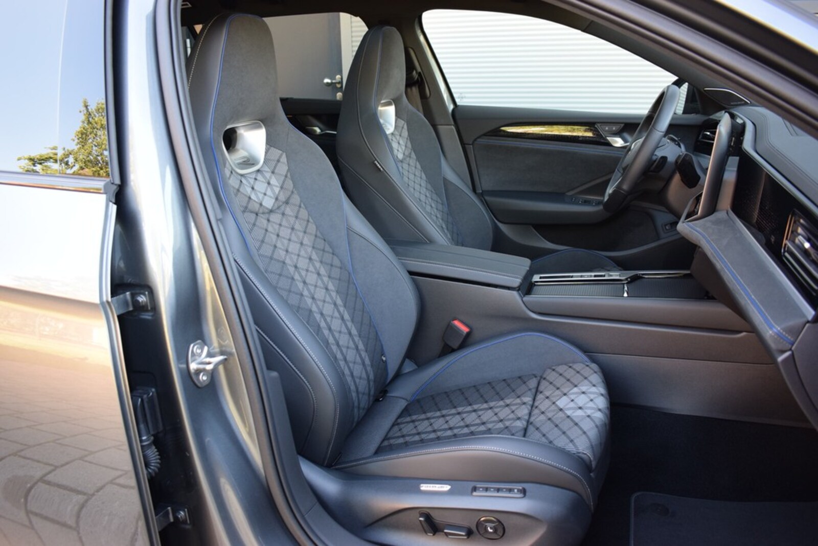 Volkswagen Passat – Bild 5