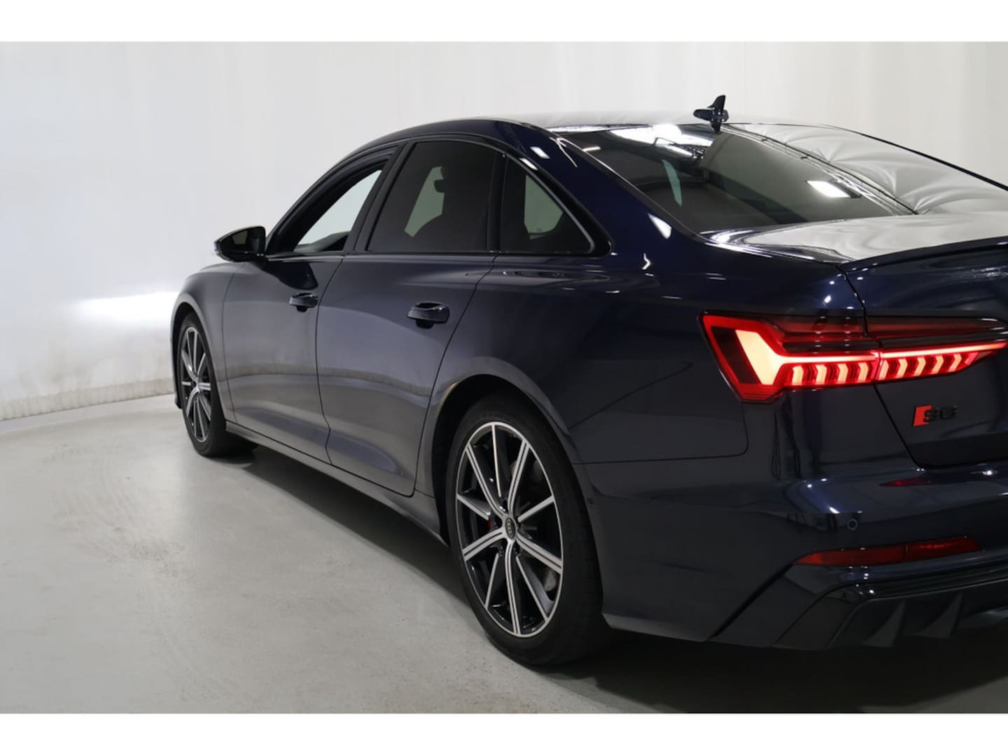 Bild über Audi S6 Limousine TDI quattro tiptronic - für weitere Informationen kontaktieren Sie den Audi Partner