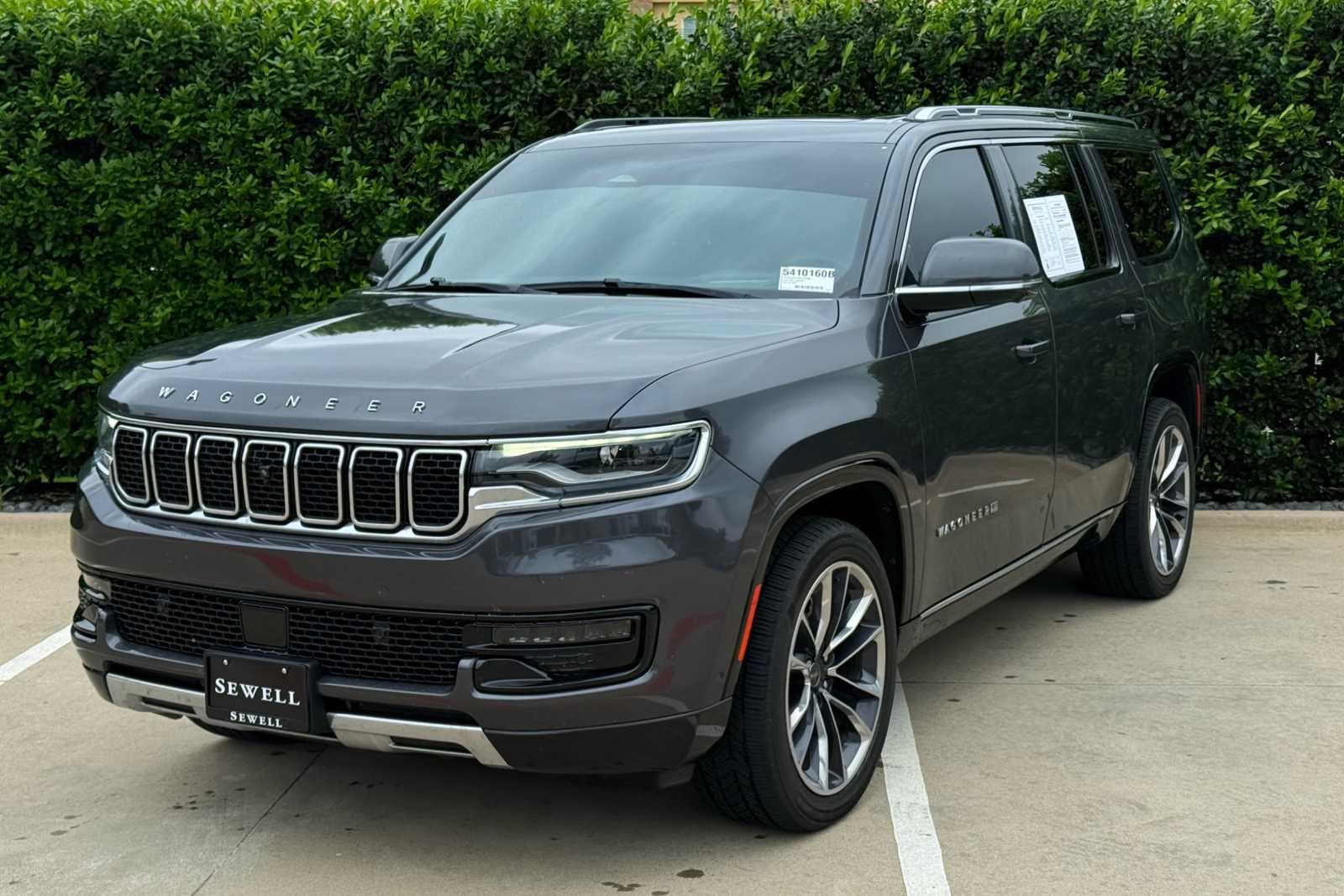 2022 Jeep Wagoneer Series III's photo
