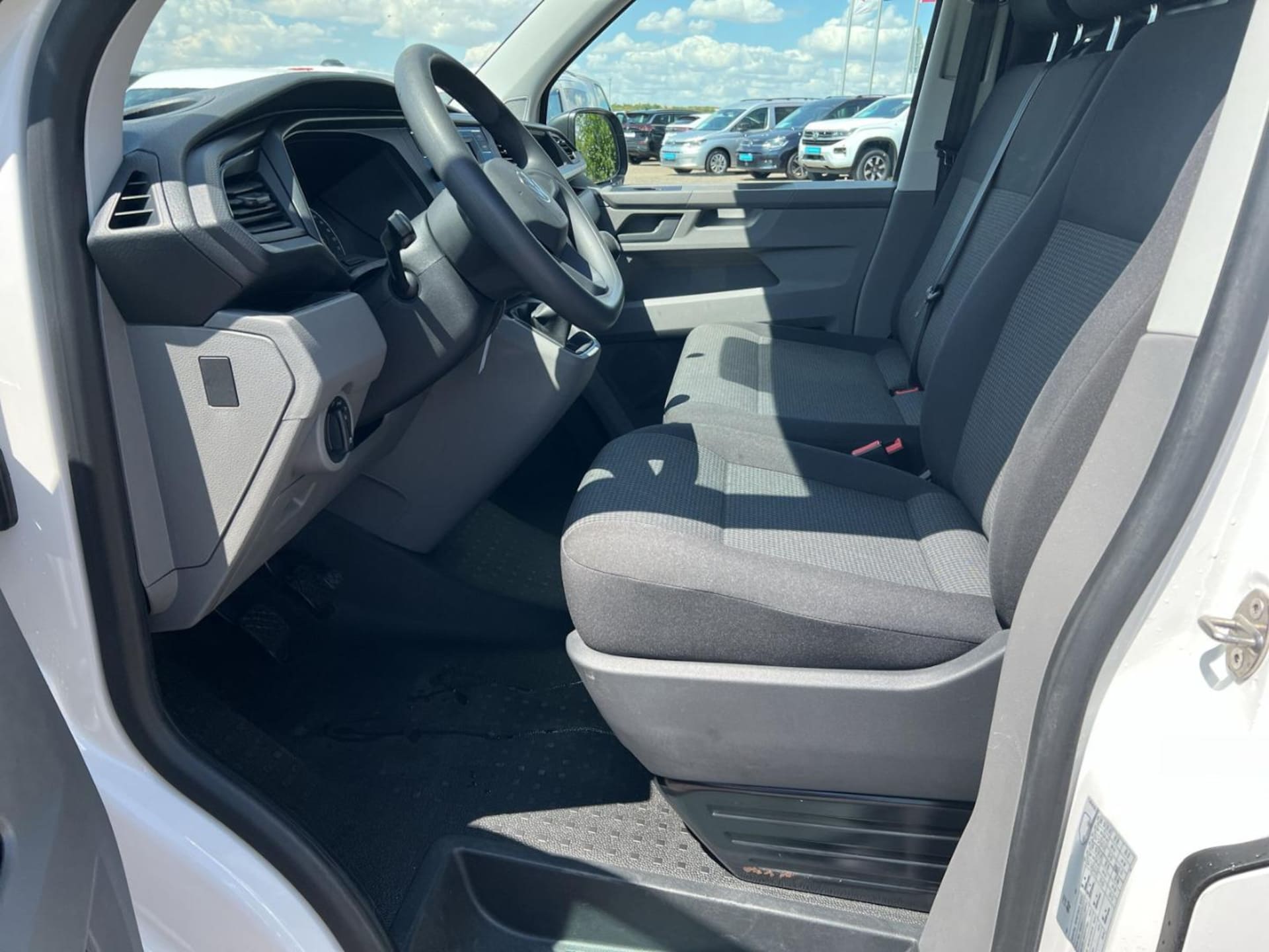 Volkswagen T6.1 Transporter Kasten kurzer Radstand