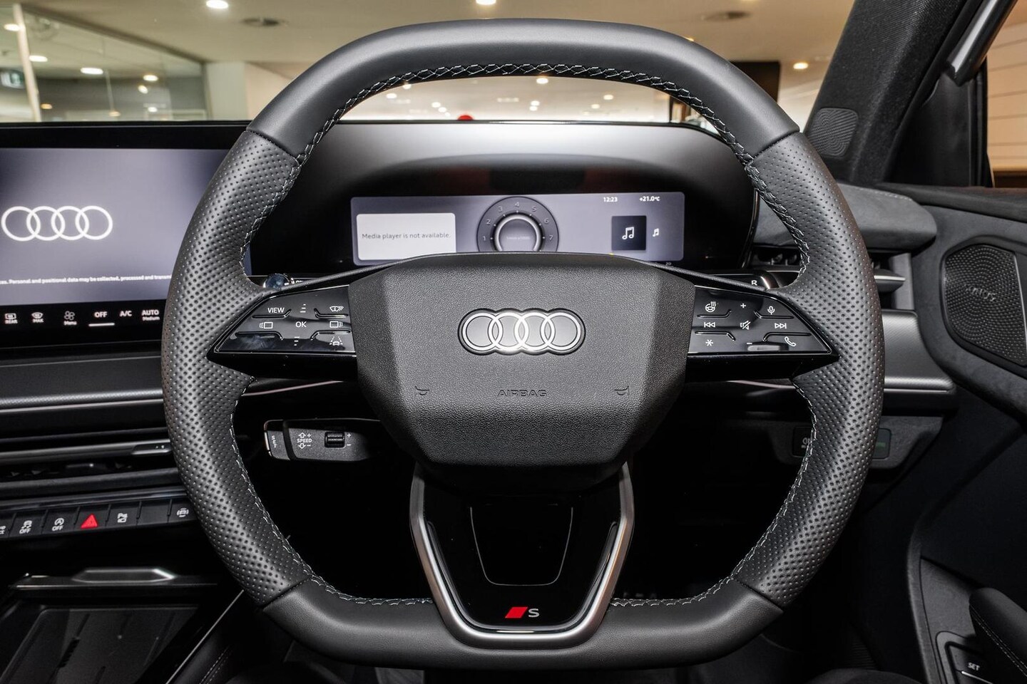Image about Audi Q3 SUV TFSI quattro 195 kW