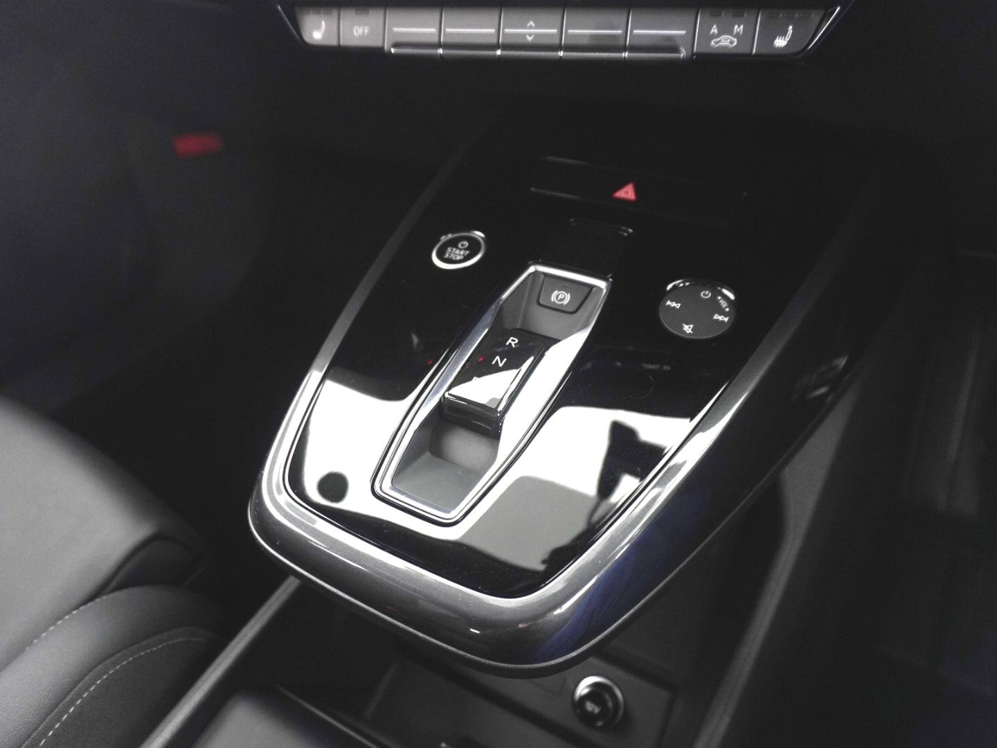 Image about Audi Q4 e-tron 40 e-tron 150,00 kW