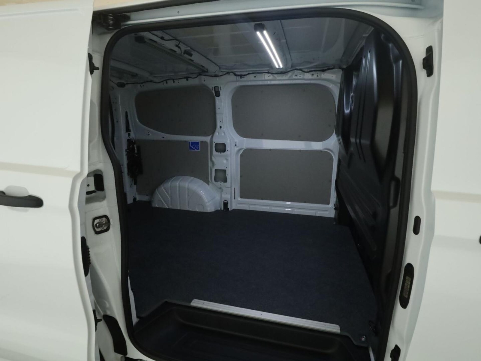 Volkswagen Transporter Kasten kurzer Radstand