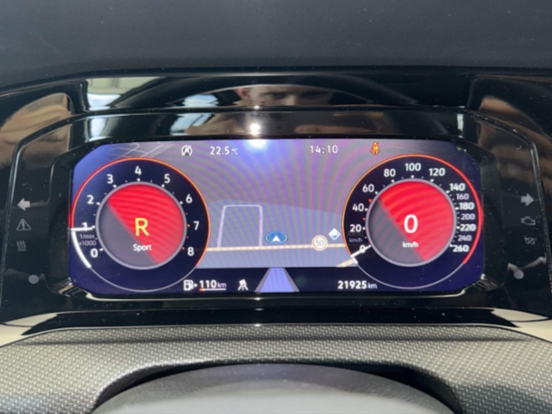 Volkswagen Golf R-Line