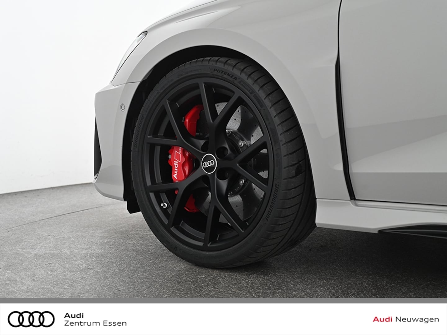 Bild über Audi RS 3 Sportback TFSI quattro 294 kW S tronic - für weitere Informationen kontaktieren Sie den Audi Partner