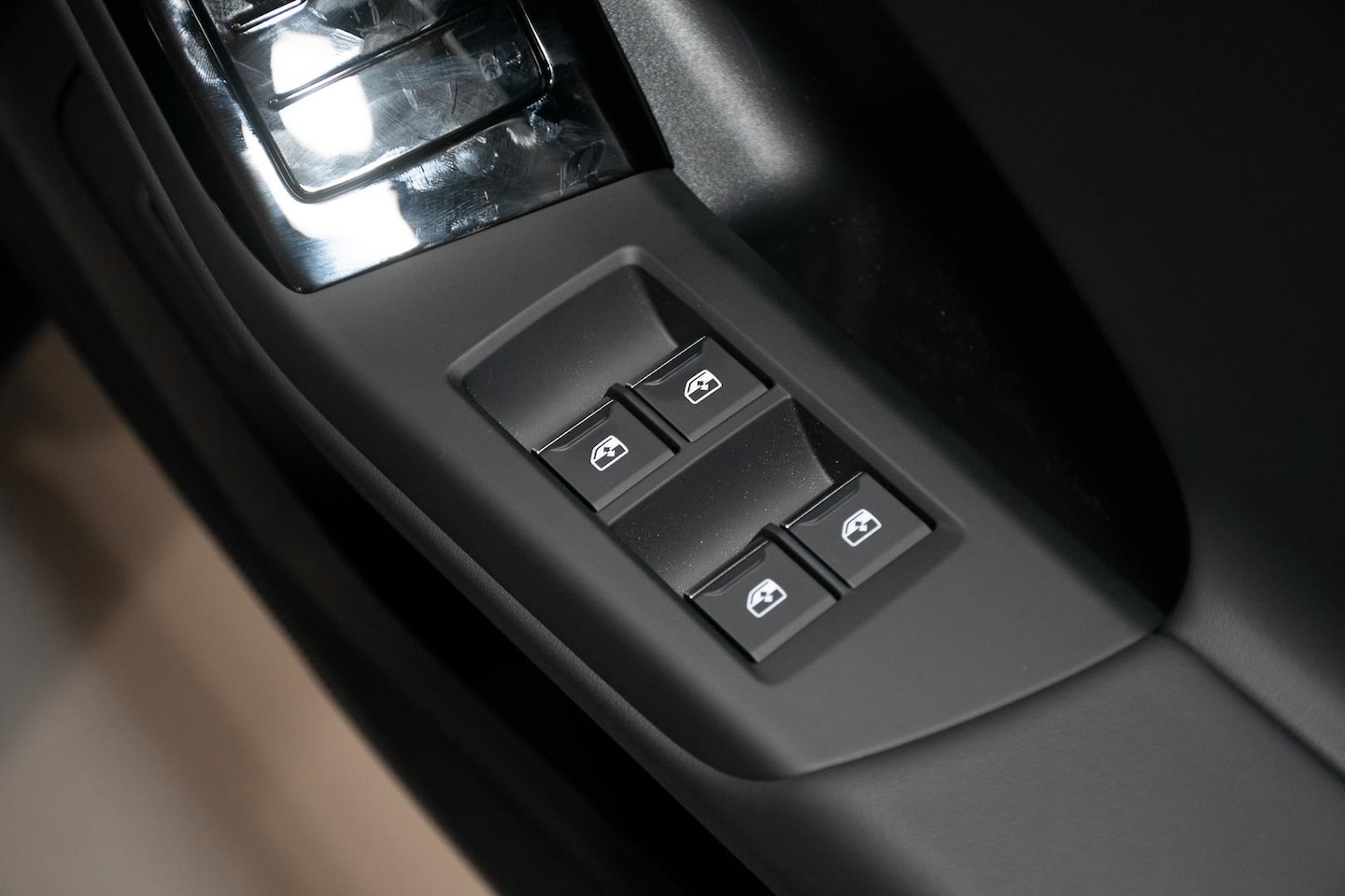 Image about Audi Q6 SUV e-tron e-tron