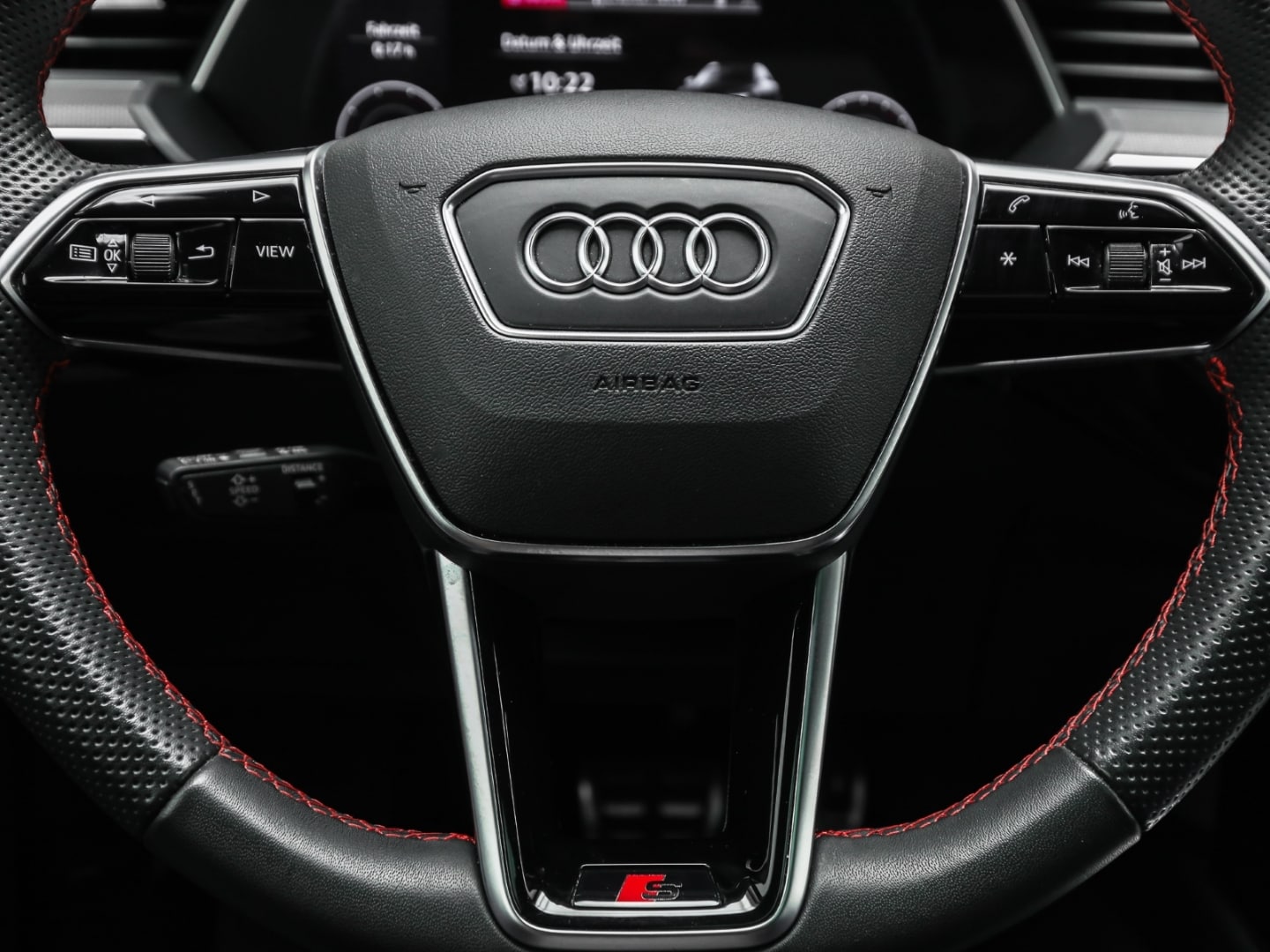 Bild über Audi Q8 Sportback e-tron S line 55 e-tron quattro - für weitere Informationen kontaktieren Sie den Audi Partner