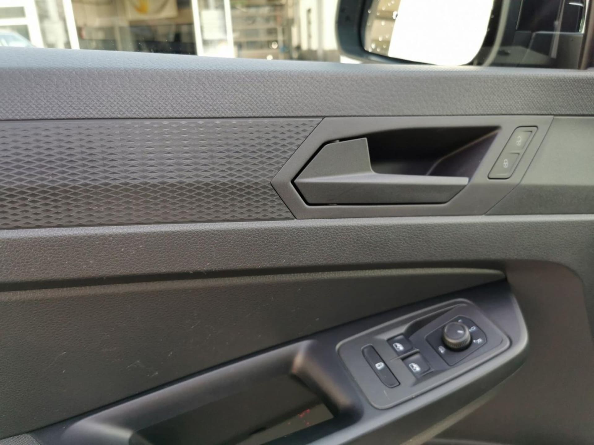 Volkswagen Caddy Basis-Modell