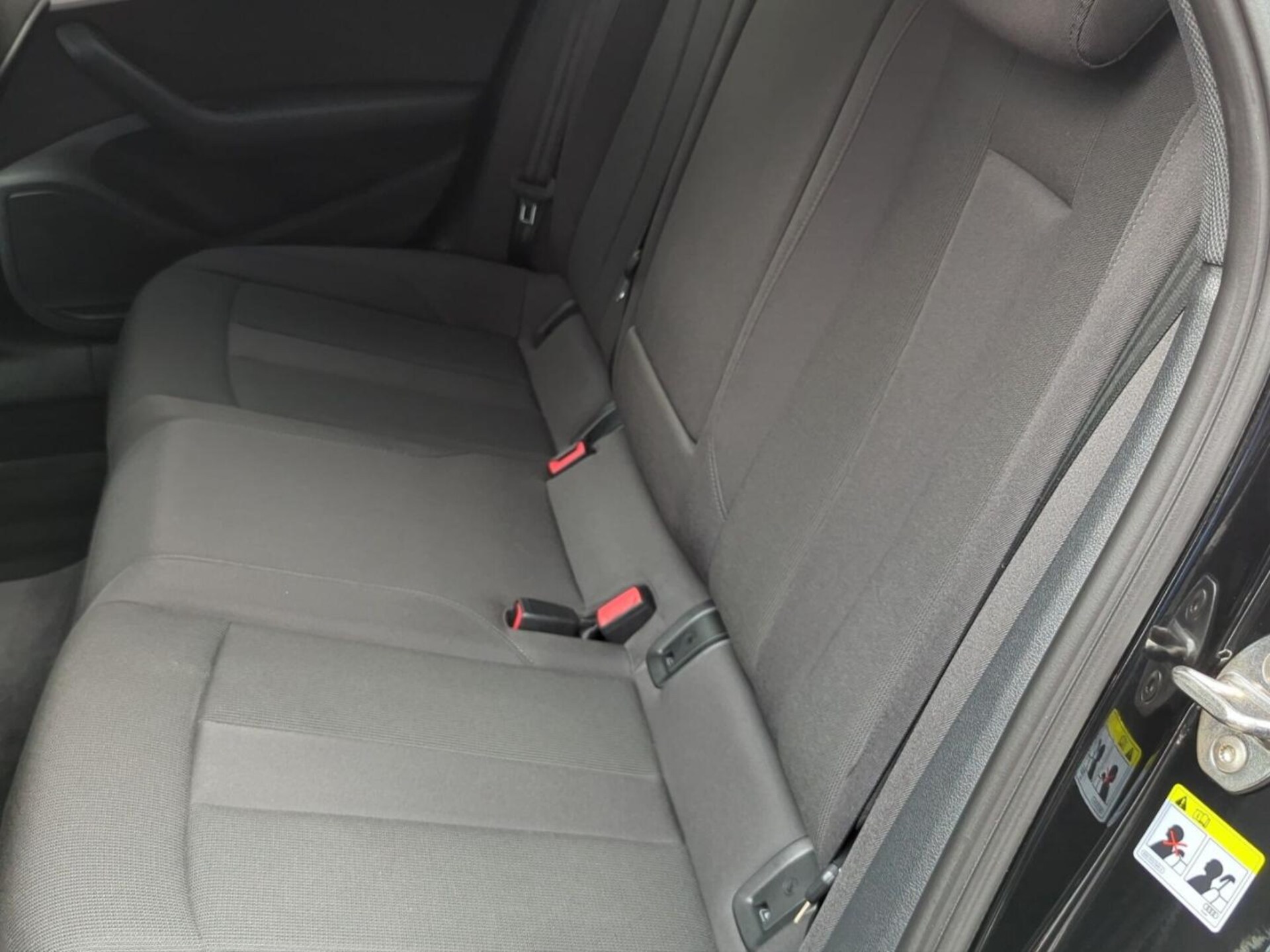 Audi A4 Avant S line