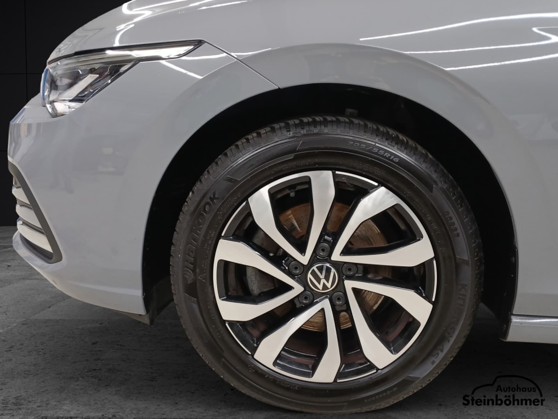 Volkswagen Golf Active