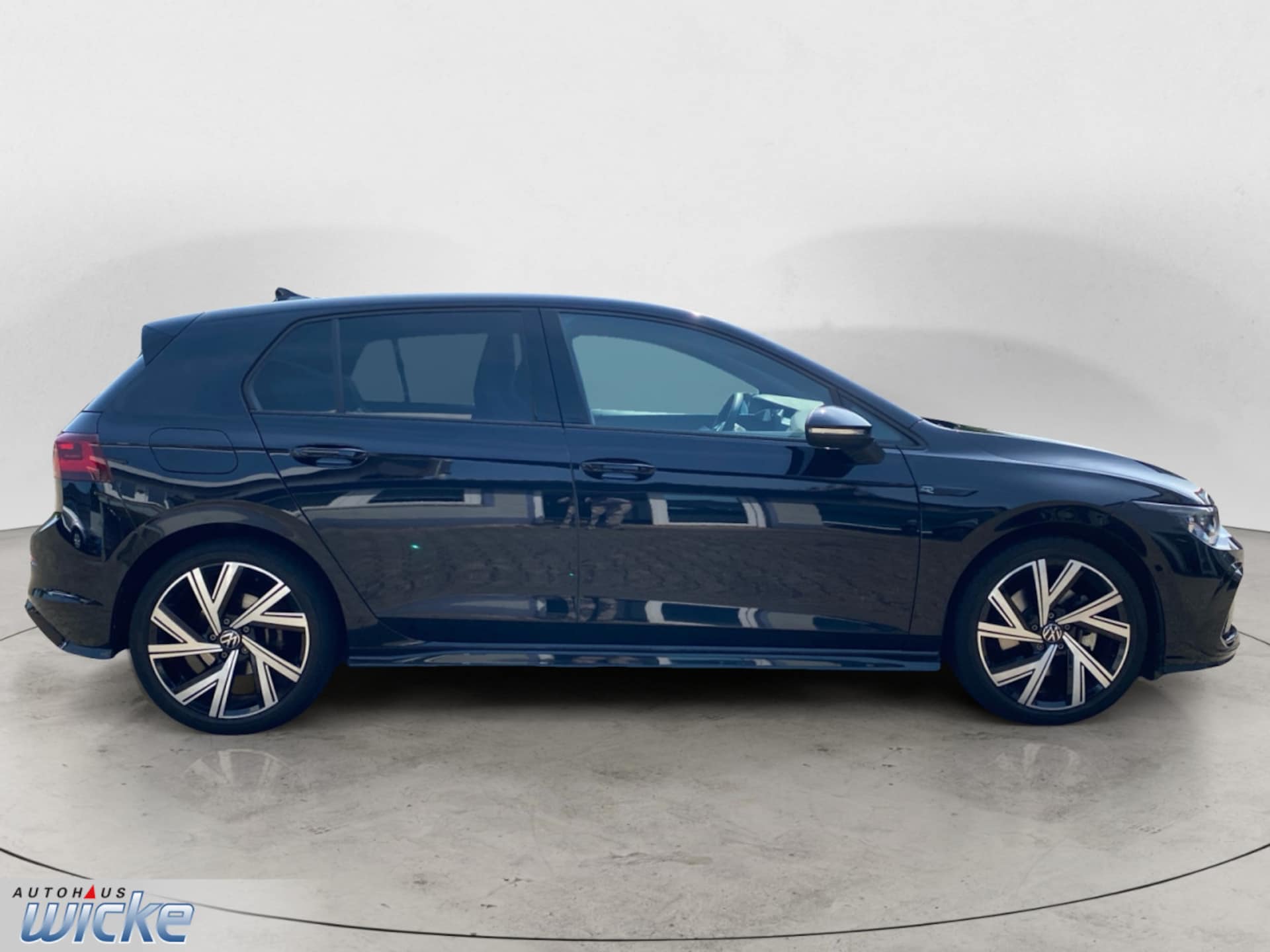 Volkswagen Golf R-Line