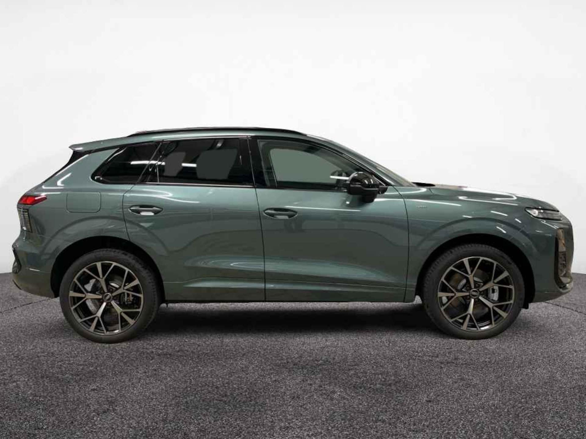 Audi Q3 SUV e-hybrid