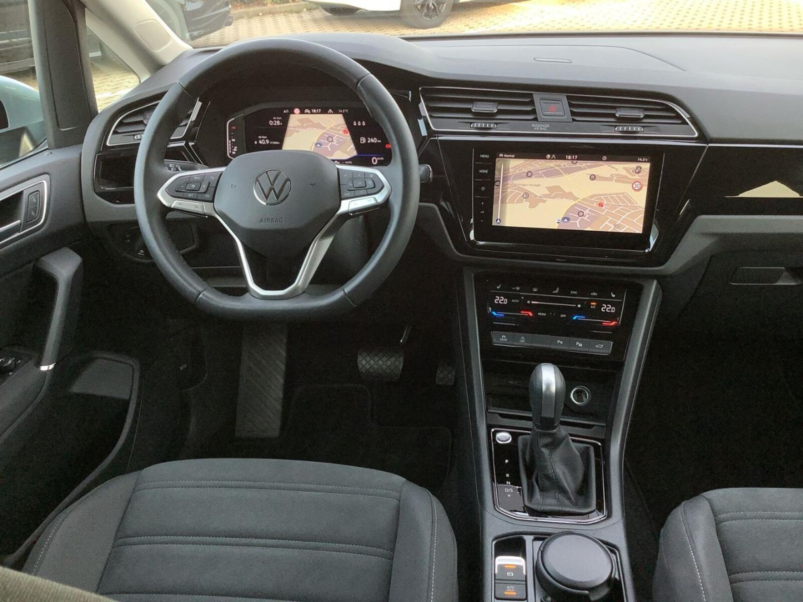Volkswagen Touran – Bild 11
