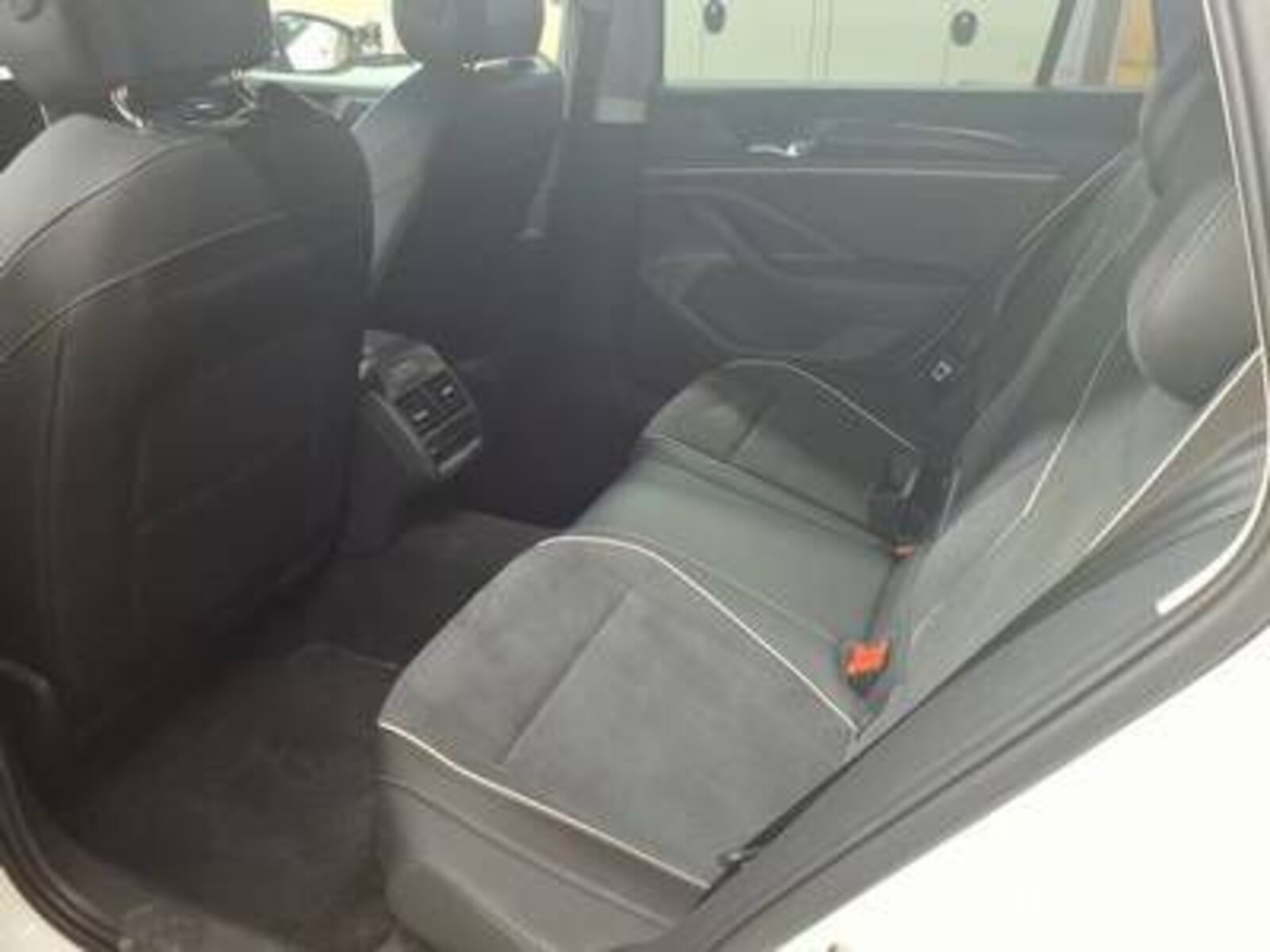 Volkswagen Passat – Bild 7
