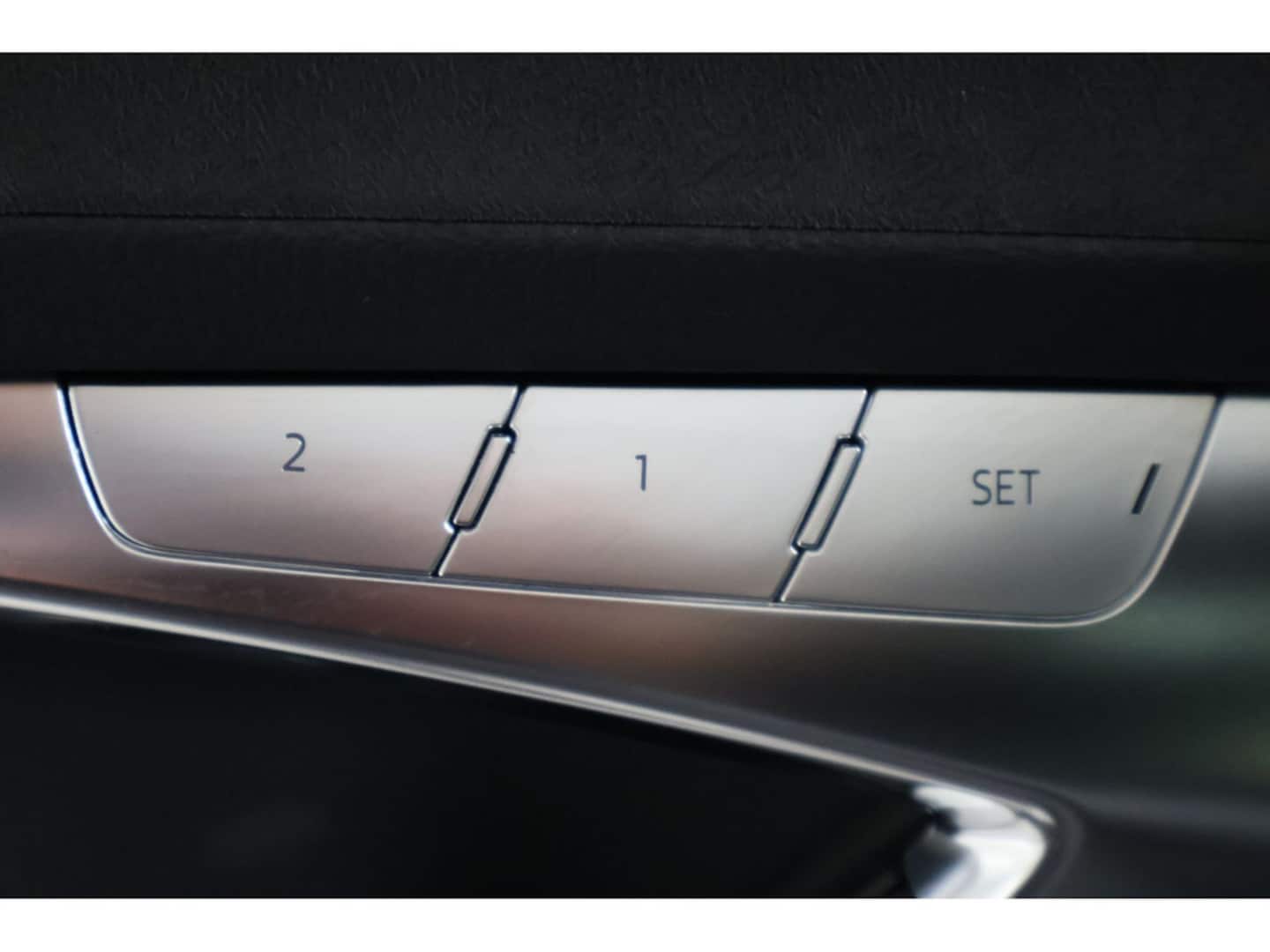 Bild über Audi S6 Limousine TDI quattro tiptronic - für weitere Informationen kontaktieren Sie den Audi Partner