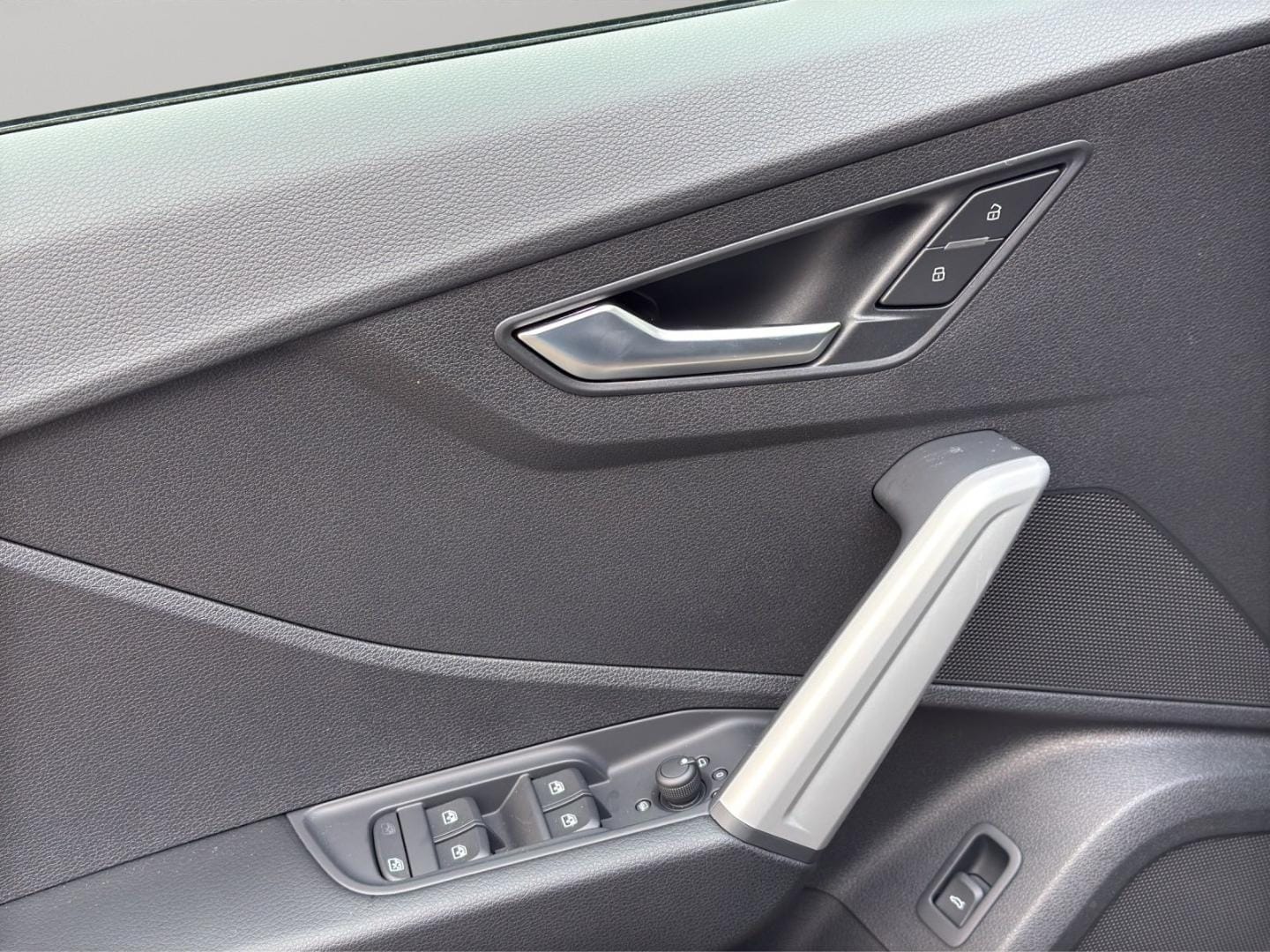 Bild über Audi Q2 35 TFSI S tronic - für weitere Informationen kontaktieren Sie den Audi Partner