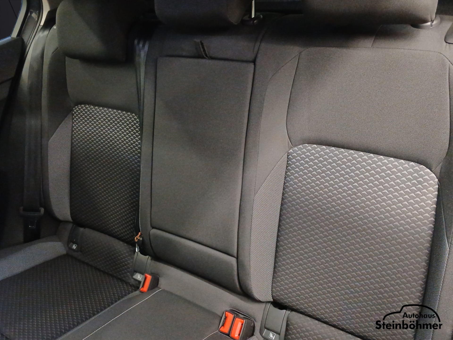 Volkswagen Golf Active