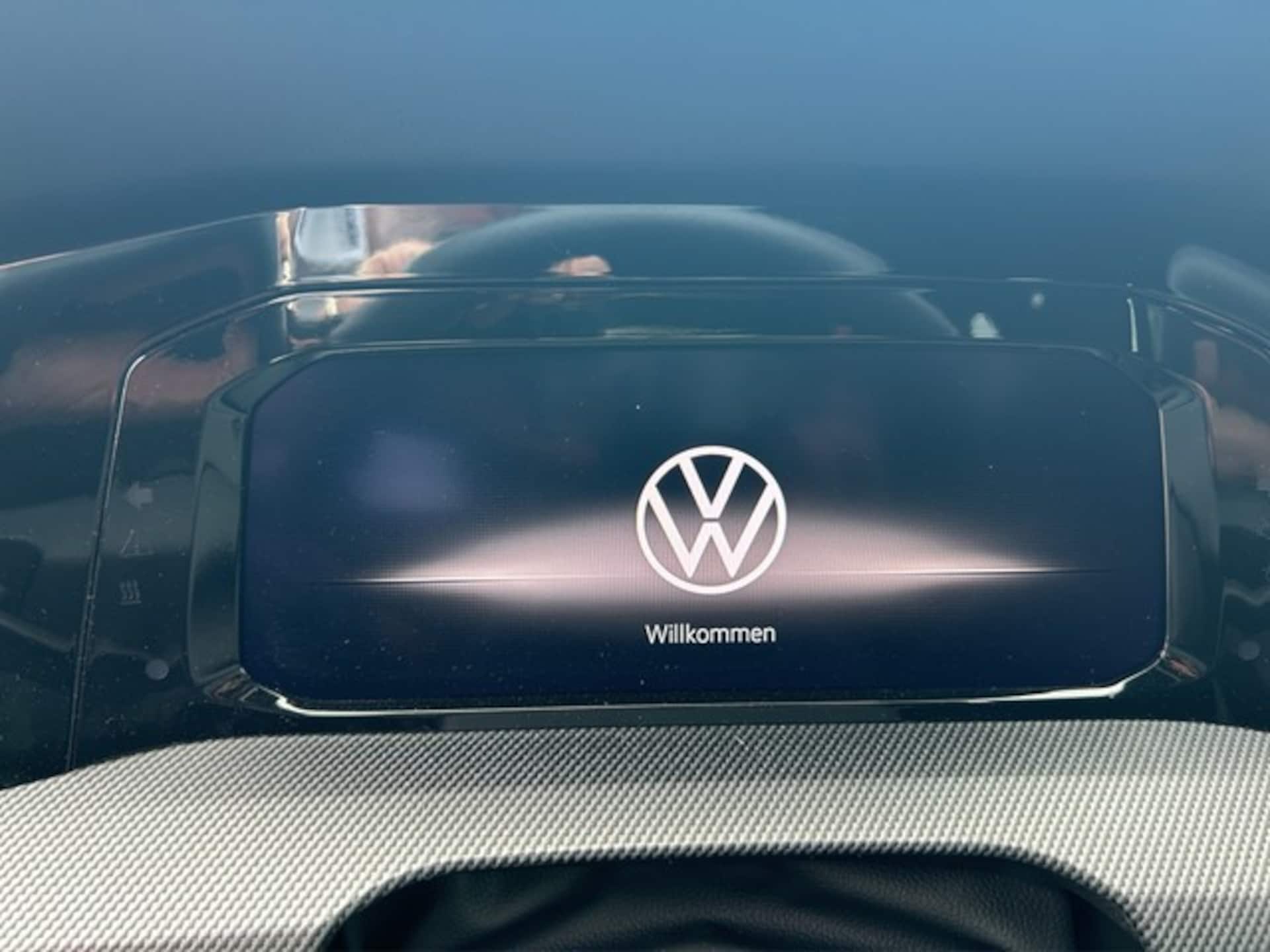 Volkswagen Golf Variant R-Line