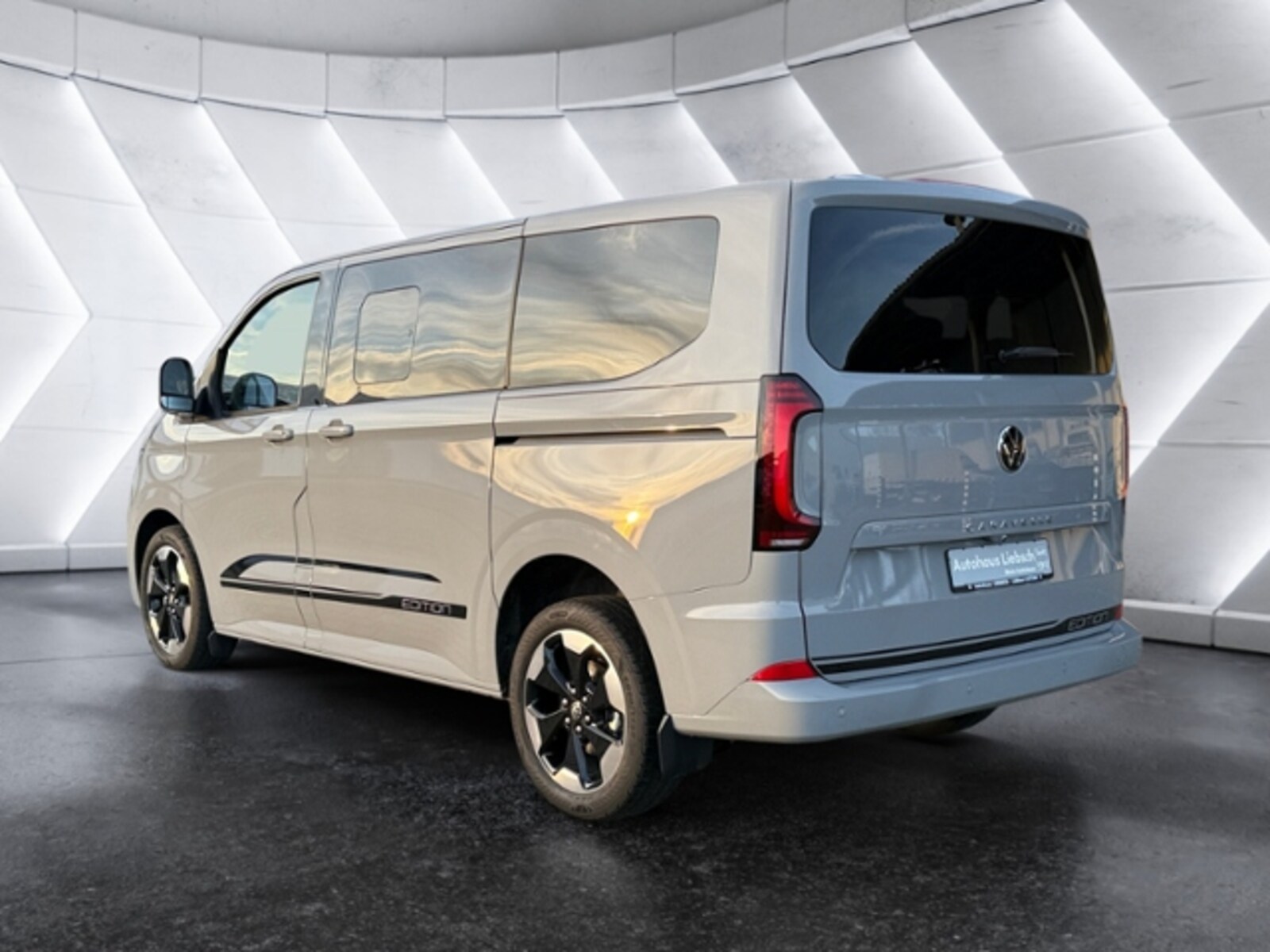 Volkswagen Caravelle – Bild 3