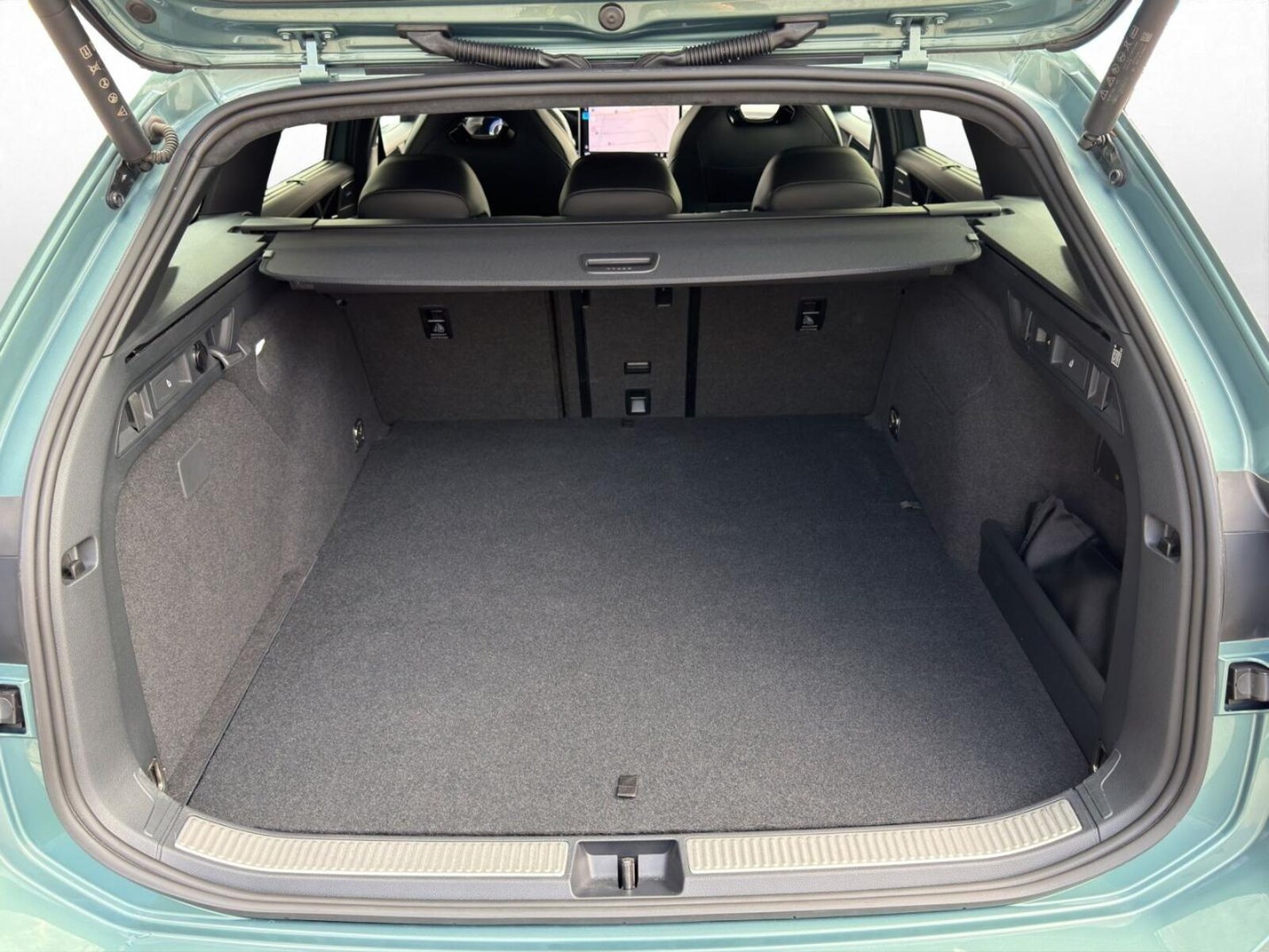Volkswagen Passat – Bild 14