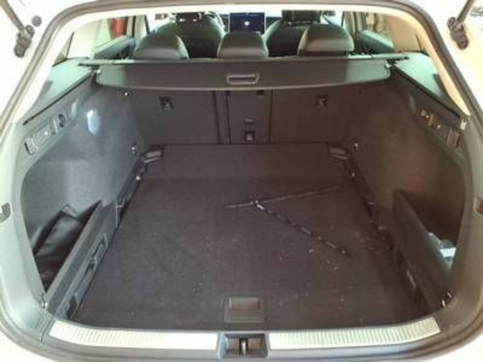 Volkswagen Passat – Bild 8