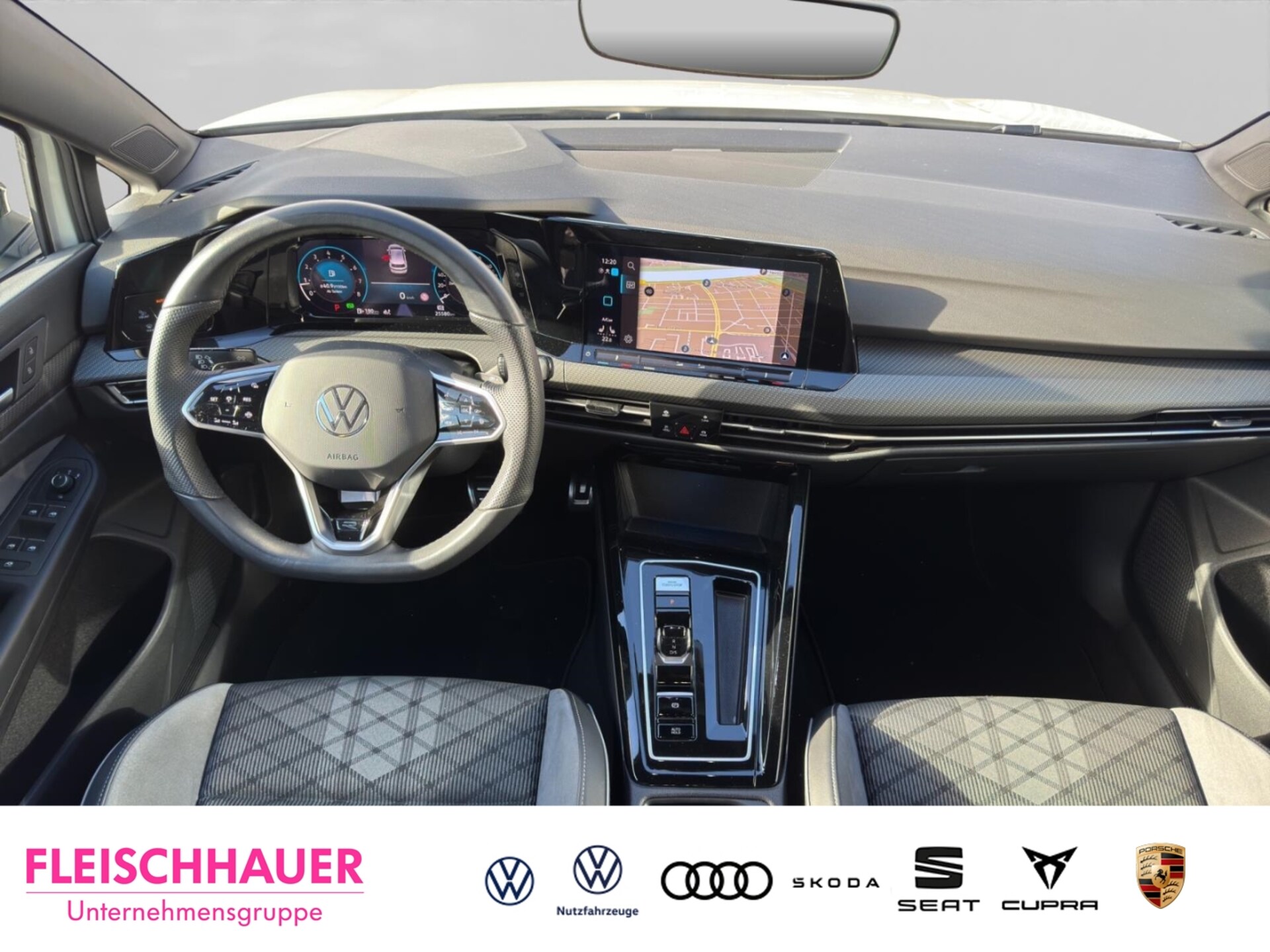 Volkswagen Golf R-Line