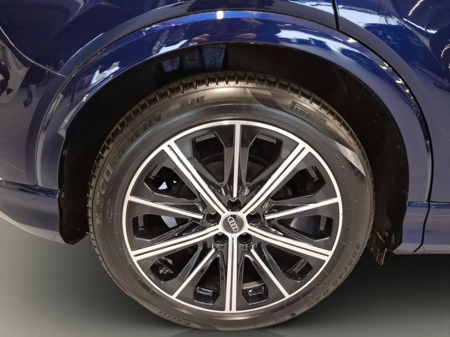Image about Audi Q4 e-tron 40 e-tron